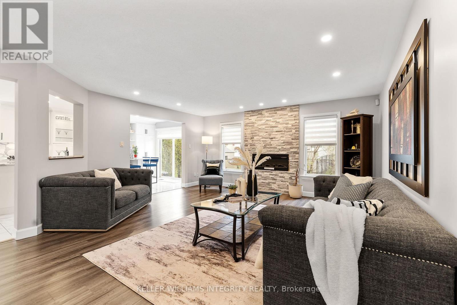 












644 DEVONWOOD CIRCLE

,
Ottawa,




Ontario
K1T4E7

