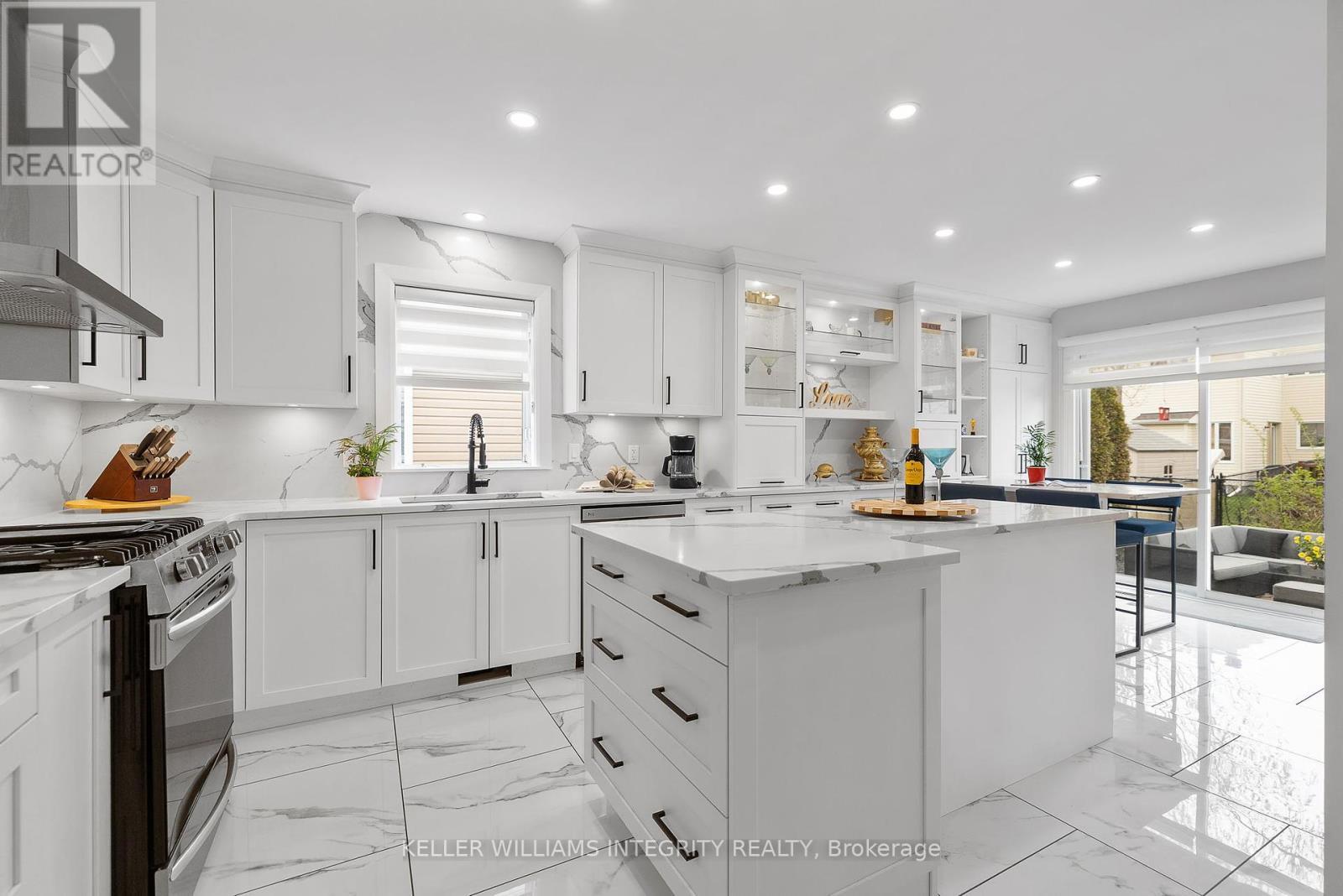 












644 DEVONWOOD CIRCLE

,
Ottawa,




Ontario
K1T4E7

