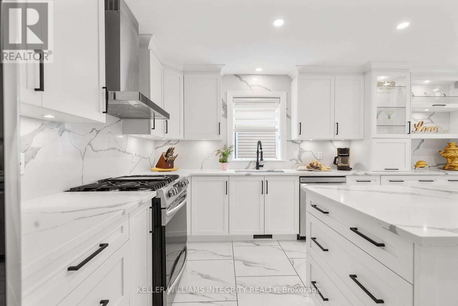 












644 DEVONWOOD CIRCLE

,
Ottawa,




Ontario
K1T4E7

