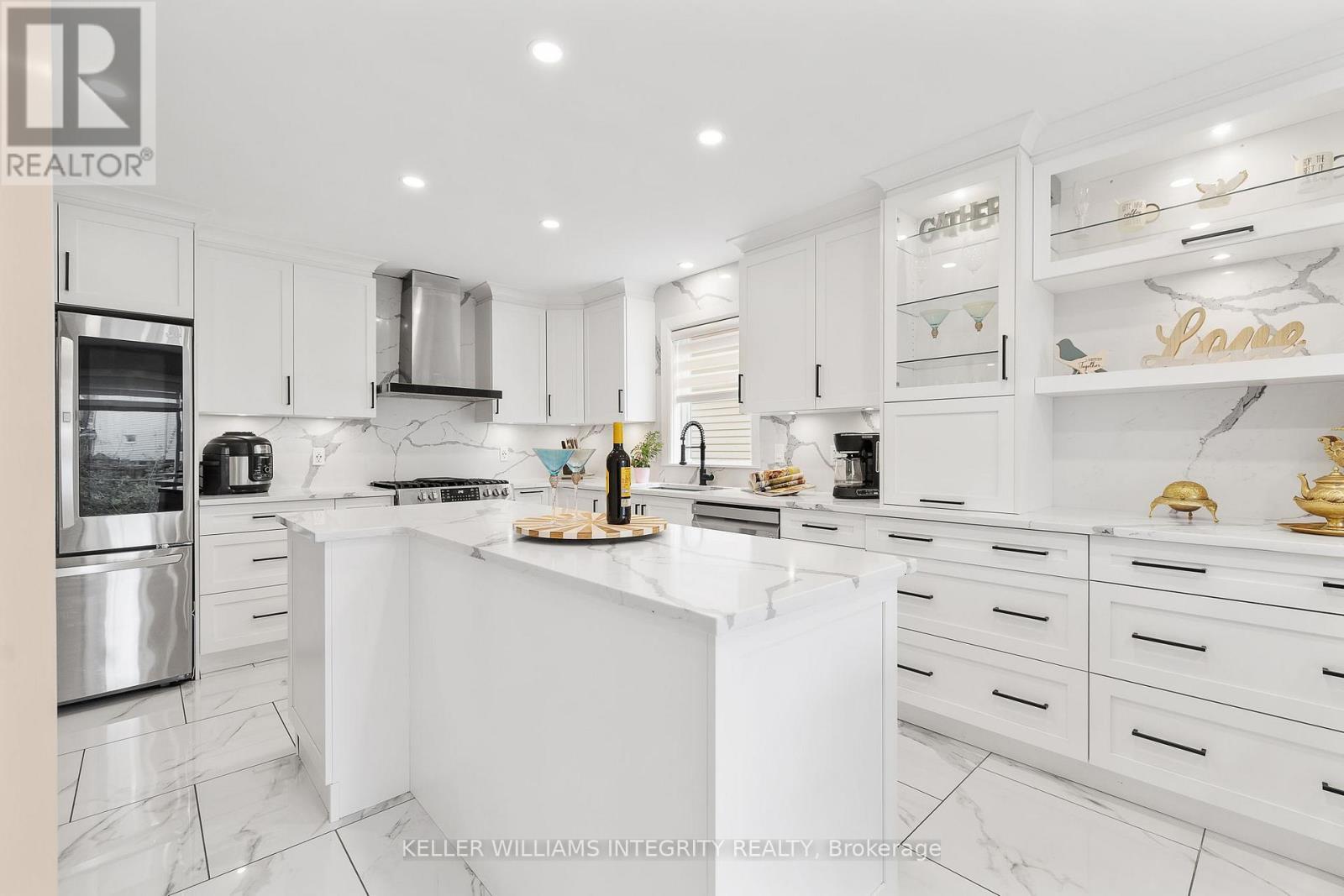 












644 DEVONWOOD CIRCLE

,
Ottawa,




Ontario
K1T4E7

