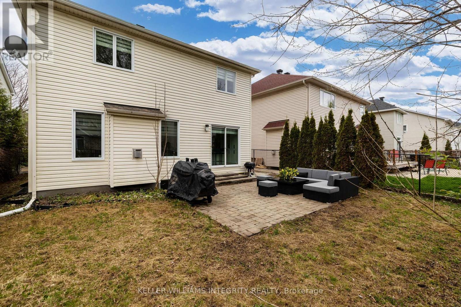 












644 DEVONWOOD CIRCLE

,
Ottawa,




Ontario
K1T4E7

