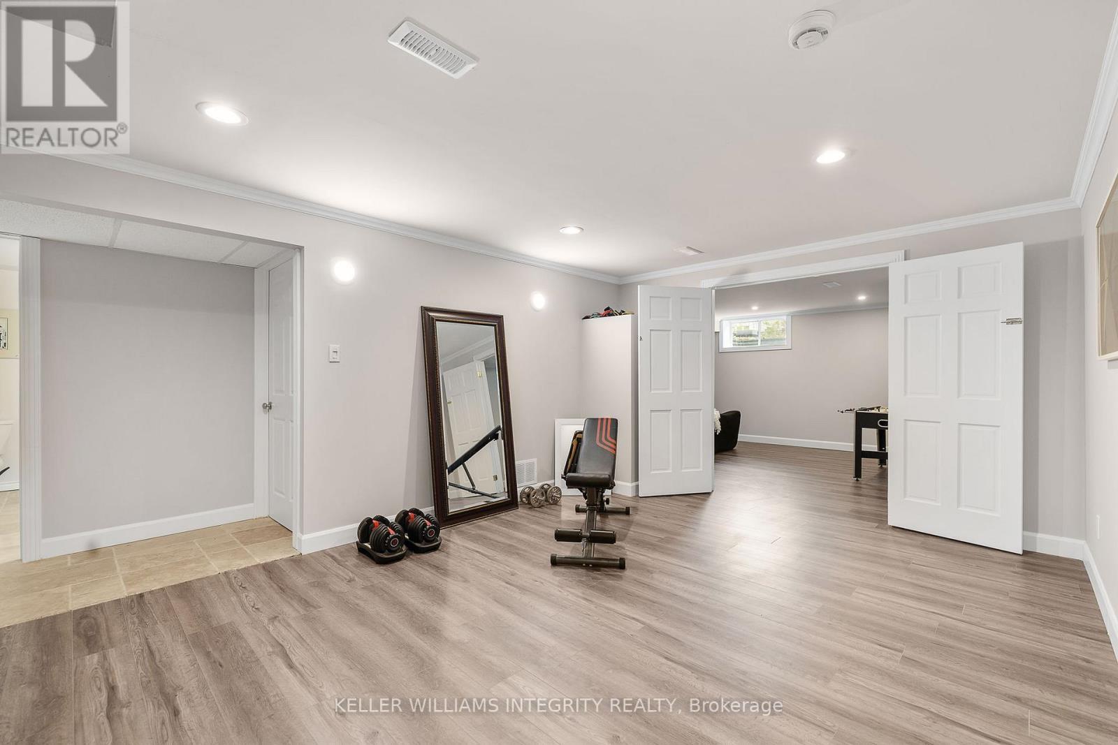 












644 DEVONWOOD CIRCLE

,
Ottawa,




Ontario
K1T4E7

