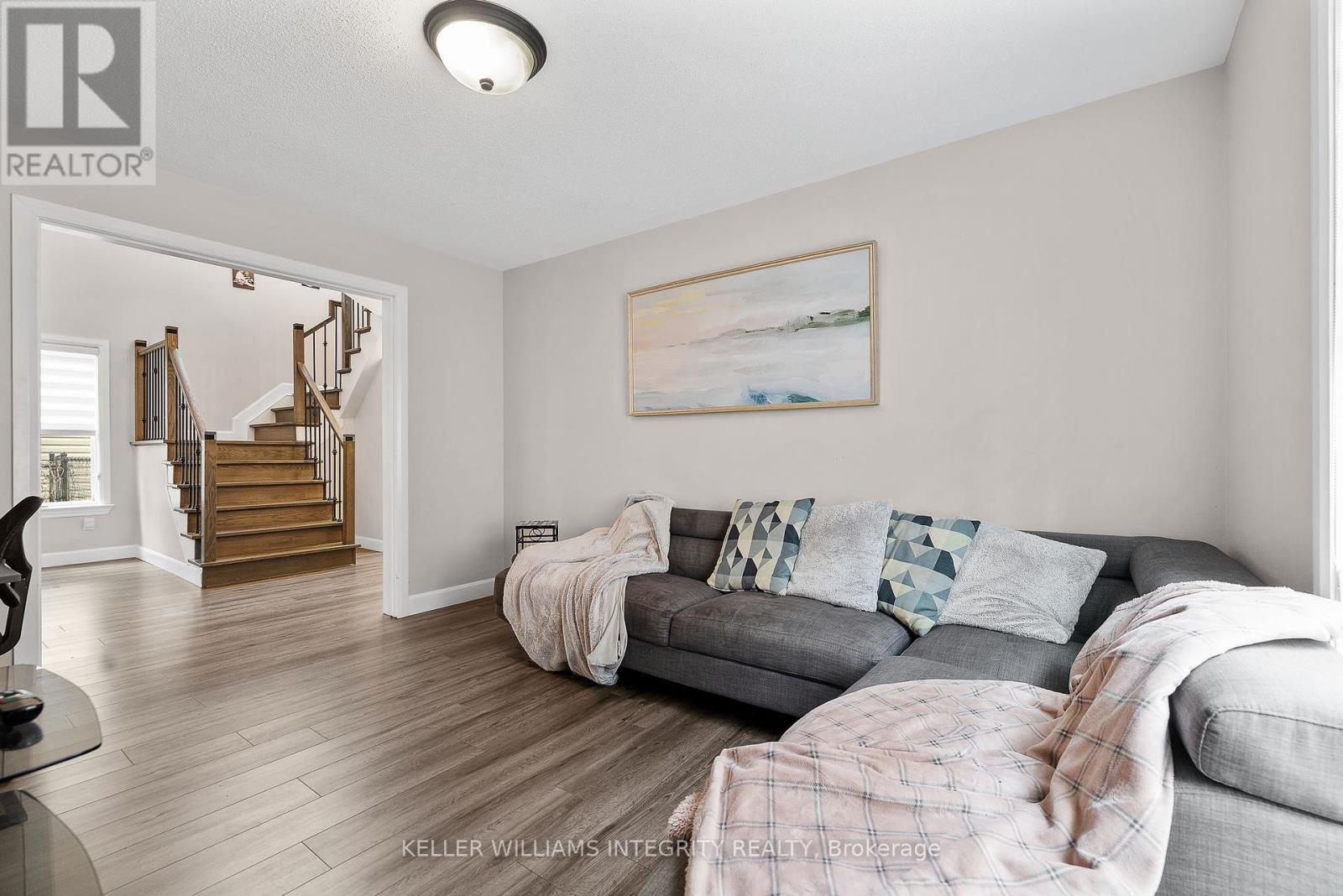 












644 DEVONWOOD CIRCLE

,
Ottawa,




Ontario
K1T4E7


