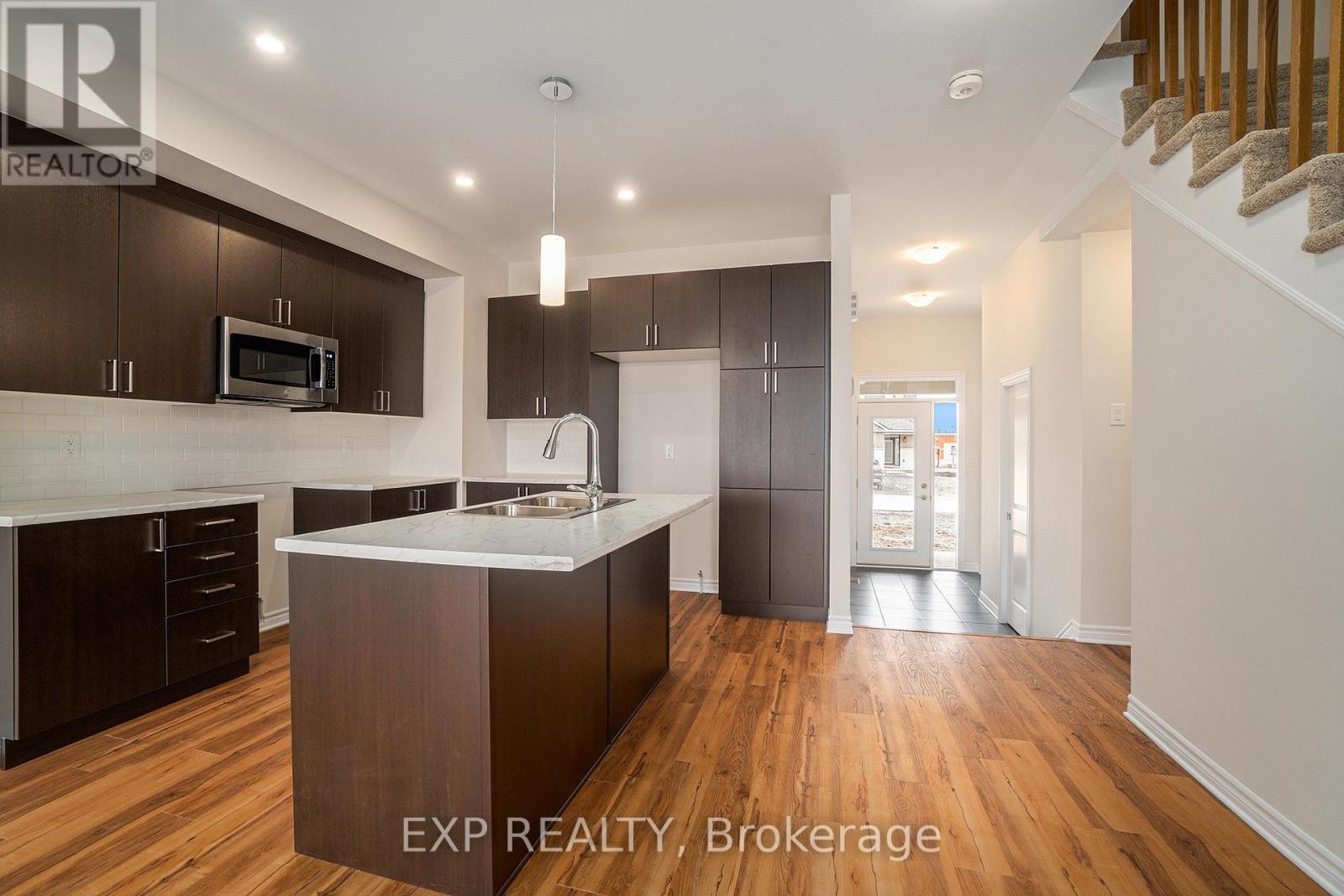 












80 RICHELIEU STREET

,
Russell,




Ontario
K0A1W0

