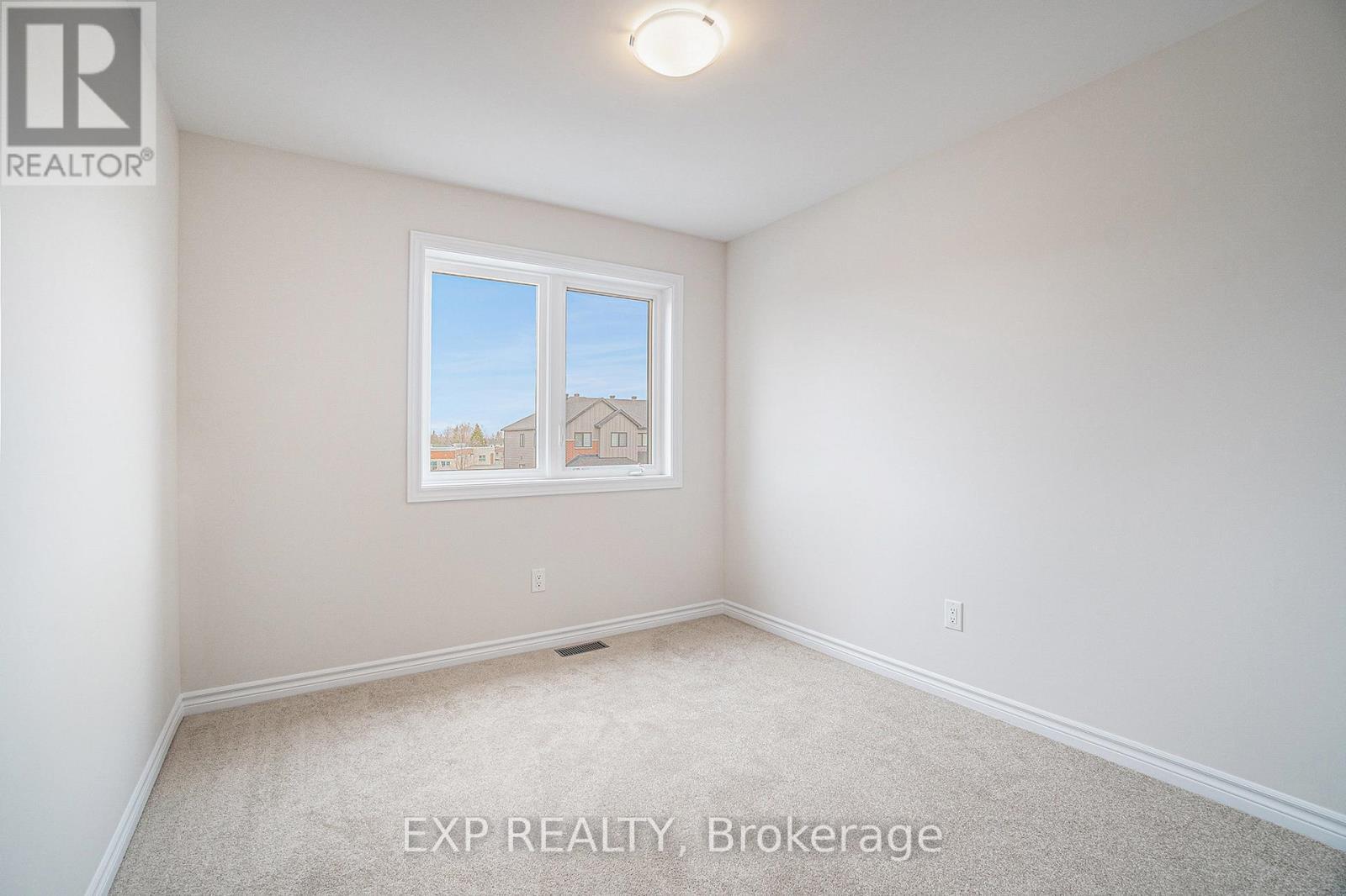 












80 RICHELIEU STREET

,
Russell,




Ontario
K0A1W0

