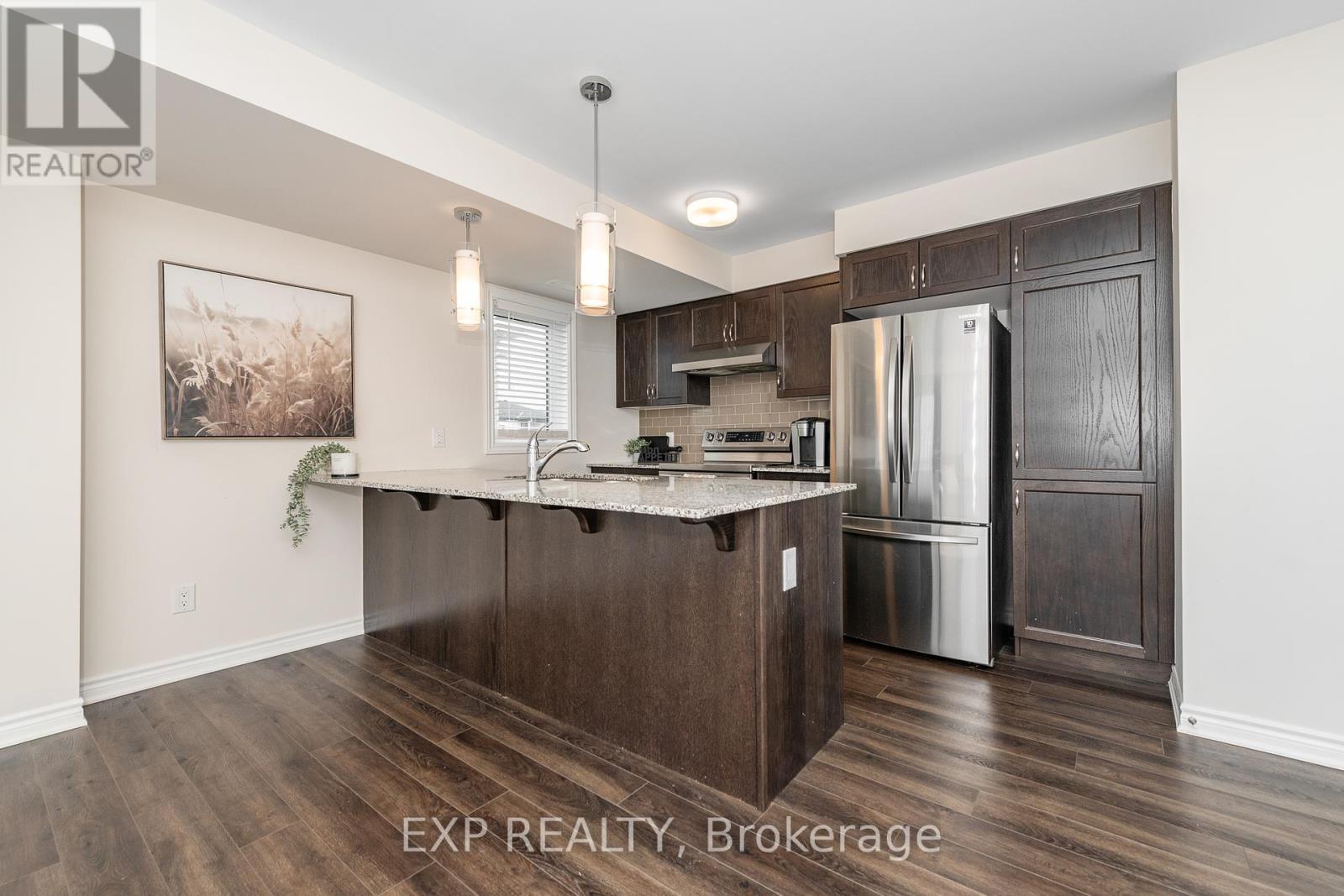 












723 ROUNCEY ROAD

,
Ottawa,




Ontario
K2V0S2


