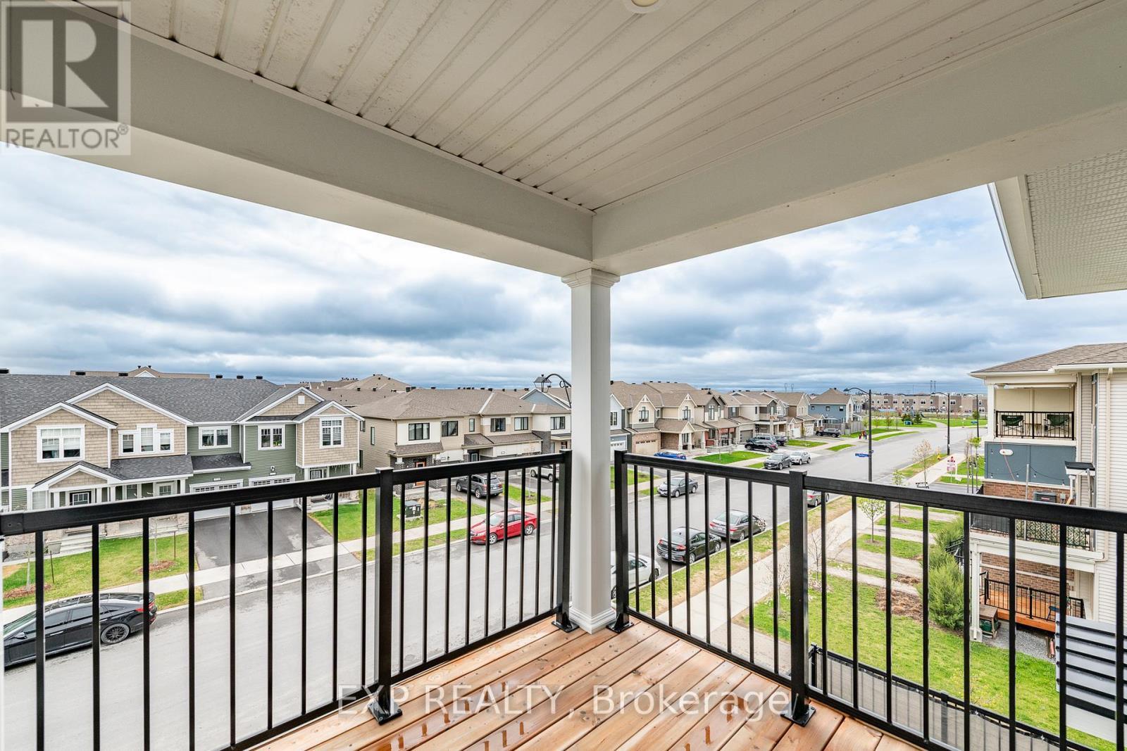 












723 ROUNCEY ROAD

,
Ottawa,




Ontario
K2V0S2

