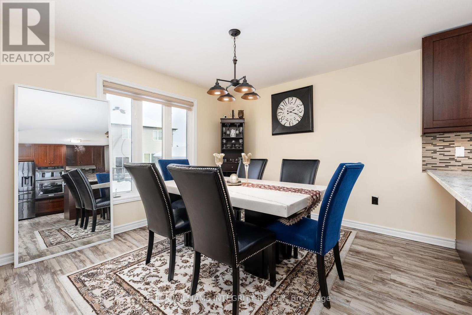 












282 JASPER CRESCENT

,
Clarence-Rockland,




Ontario
K4K0B9

