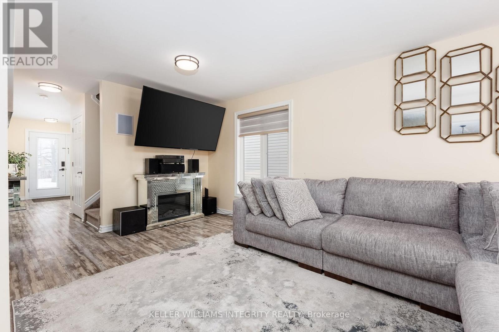 












282 JASPER CRESCENT

,
Clarence-Rockland,




Ontario
K4K0B9

