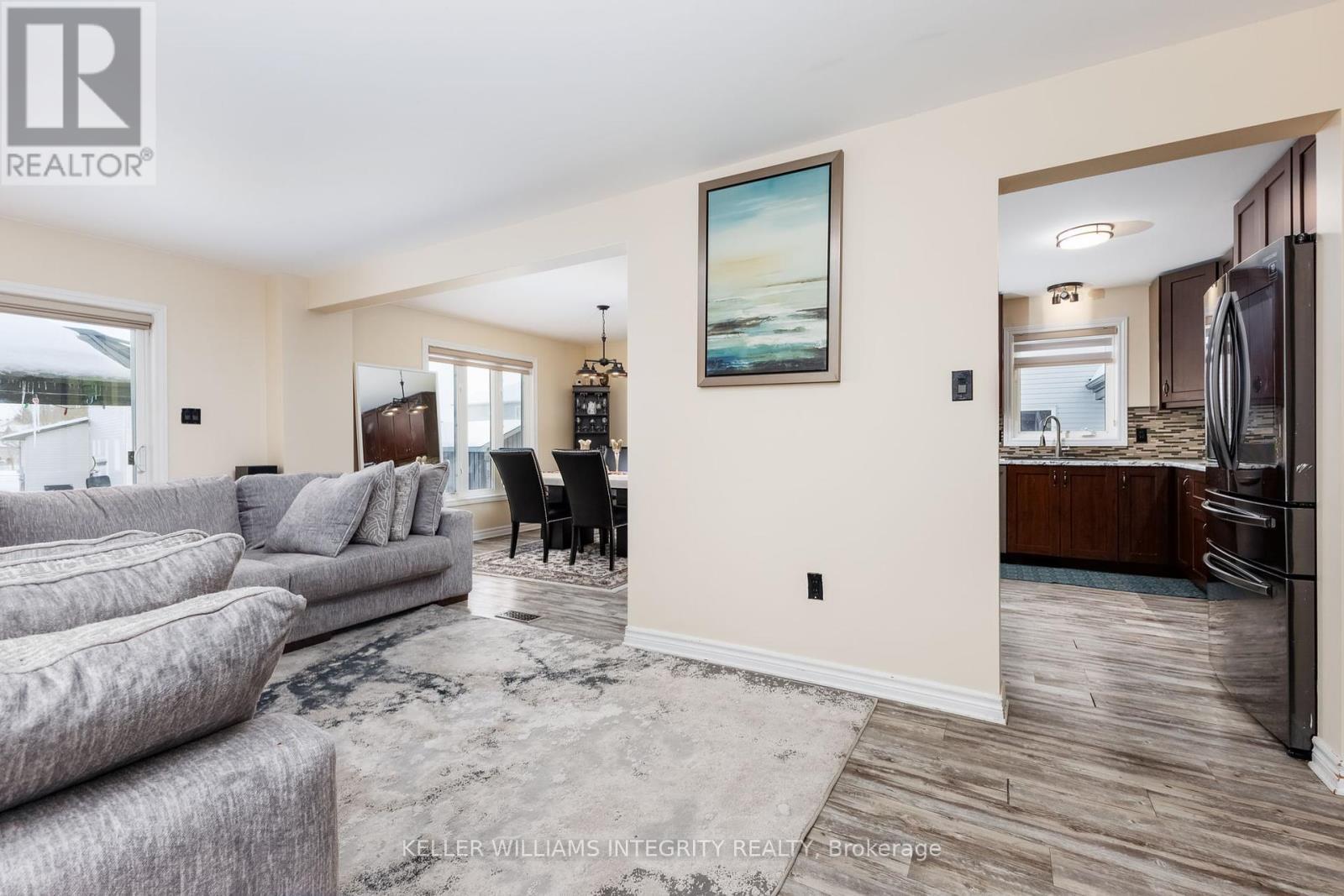 












282 JASPER CRESCENT

,
Clarence-Rockland,




Ontario
K4K0B9


