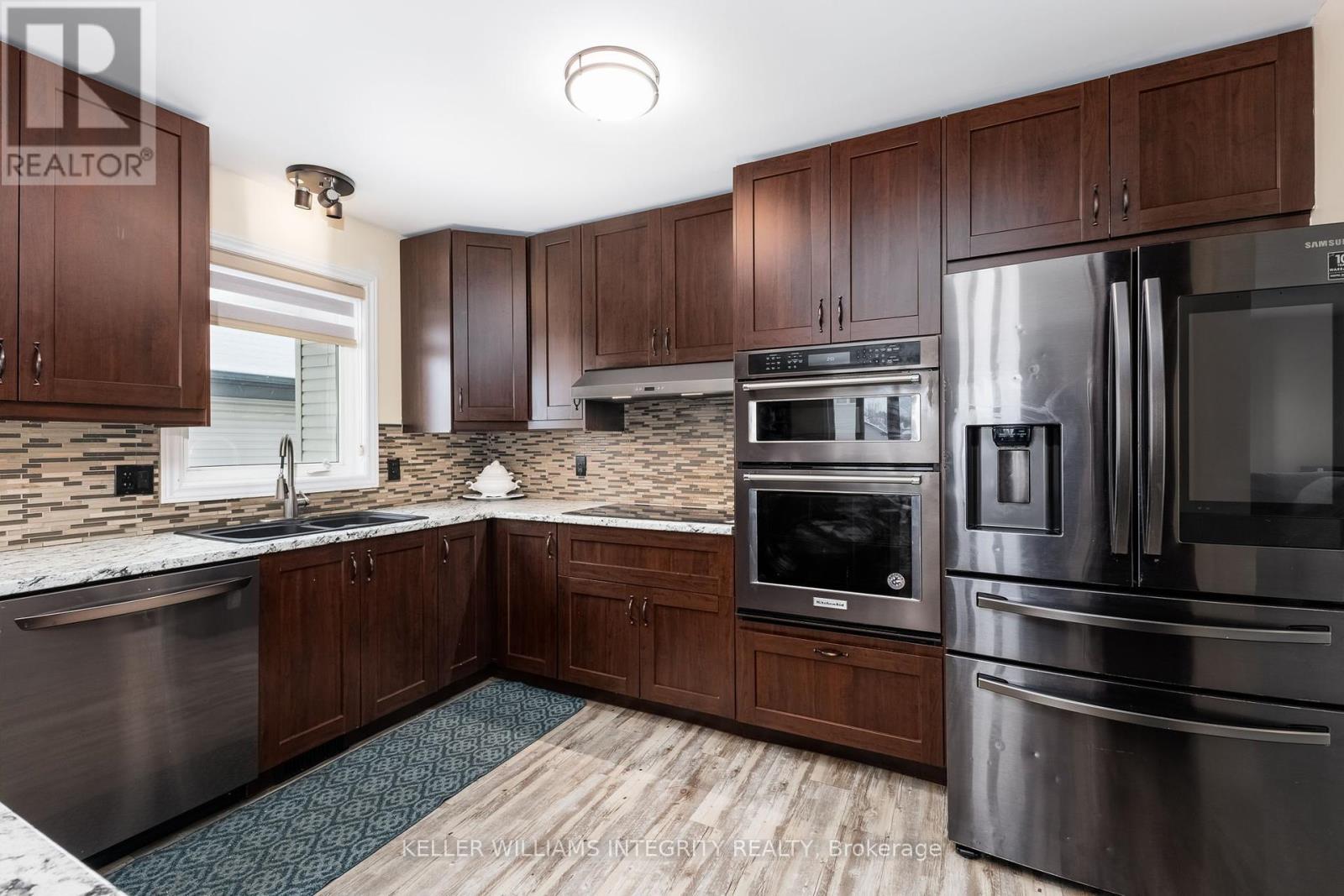 












282 JASPER CRESCENT

,
Clarence-Rockland,




Ontario
K4K0B9

