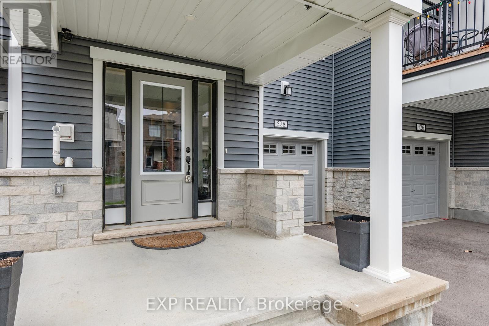 












528 RYE GRASS WAY

,
Ottawa,




Ontario
K2J7A1

