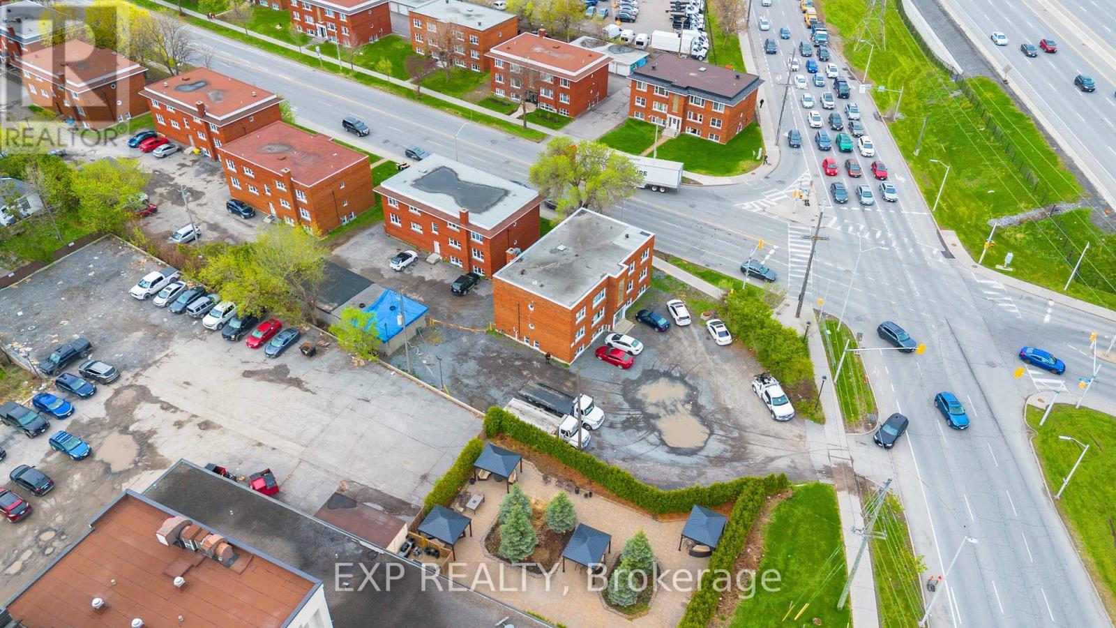 












1420-24 CARLING AVENUE

,
Ottawa,







Ontario
K1Z7L8

