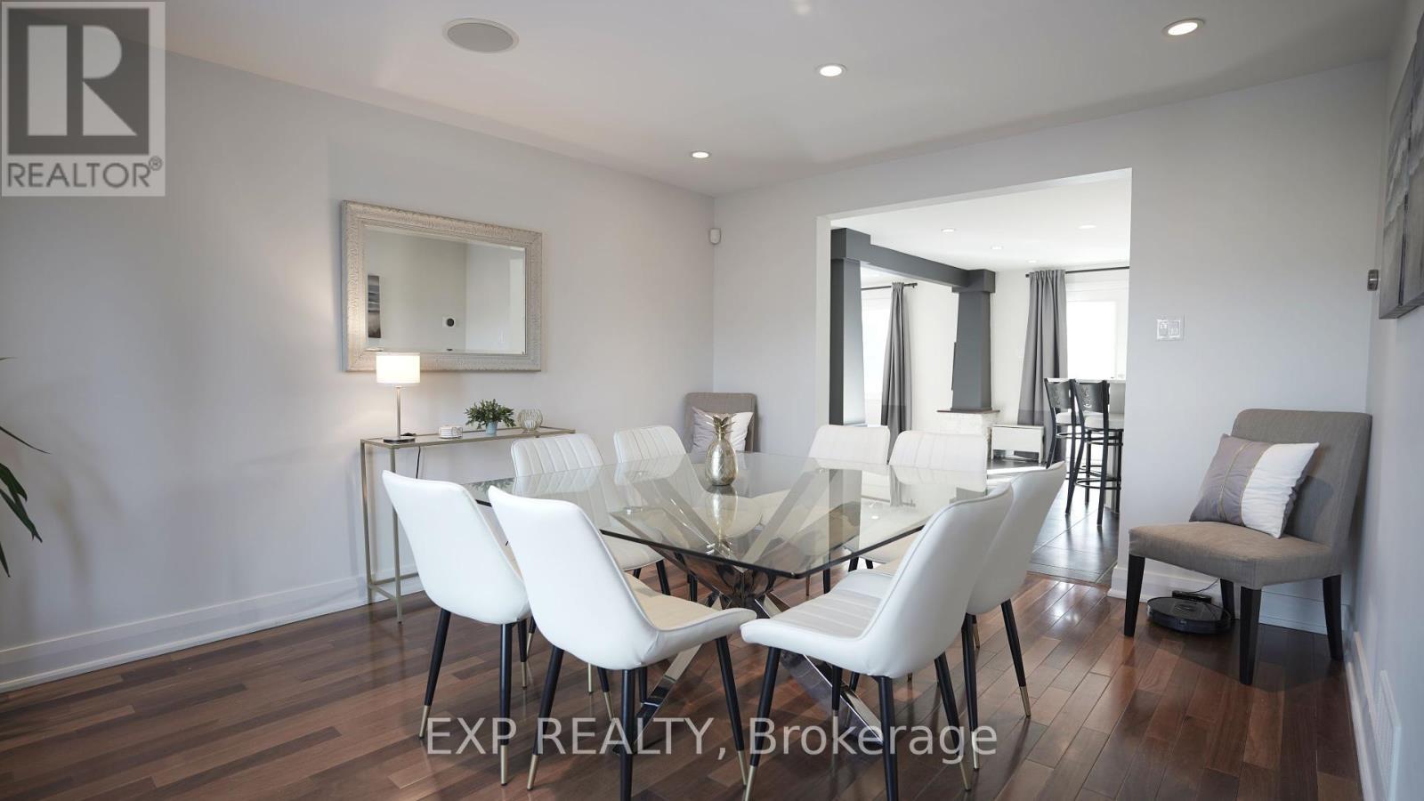 












17 CHESSWOOD COURT

,
Ottawa,




Ontario
K2E7E3

