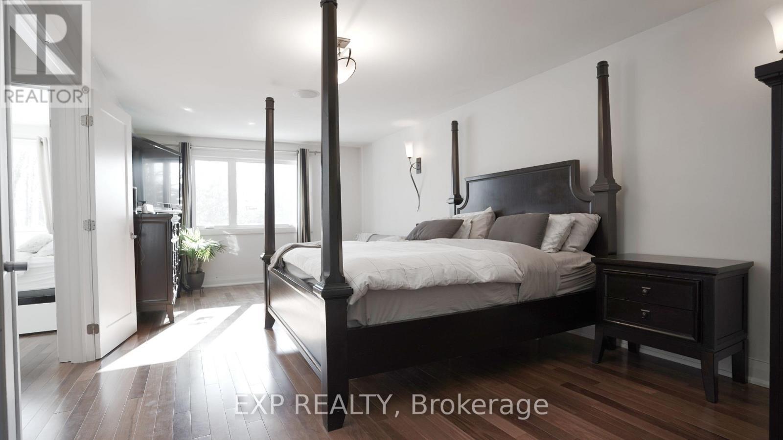 












17 CHESSWOOD COURT

,
Ottawa,




Ontario
K2E7E3

