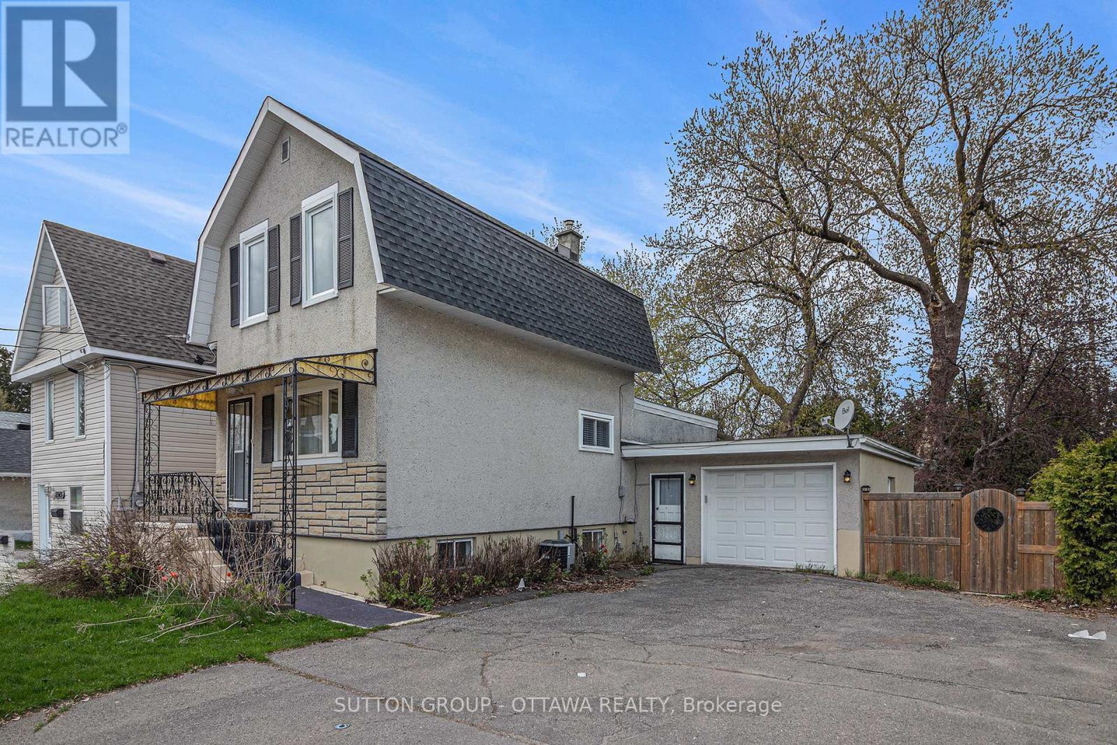 












1341 RAVEN AVENUE

,
Ottawa,




Ontario
K1Z7Y3

