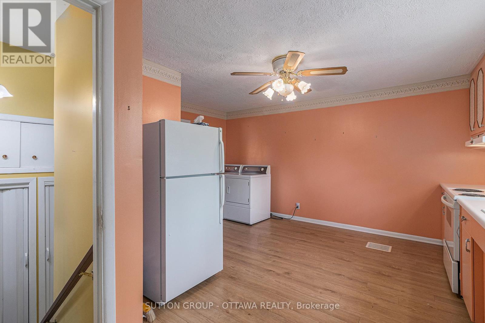 












1341 RAVEN AVENUE

,
Ottawa,




Ontario
K1Z7Y3

