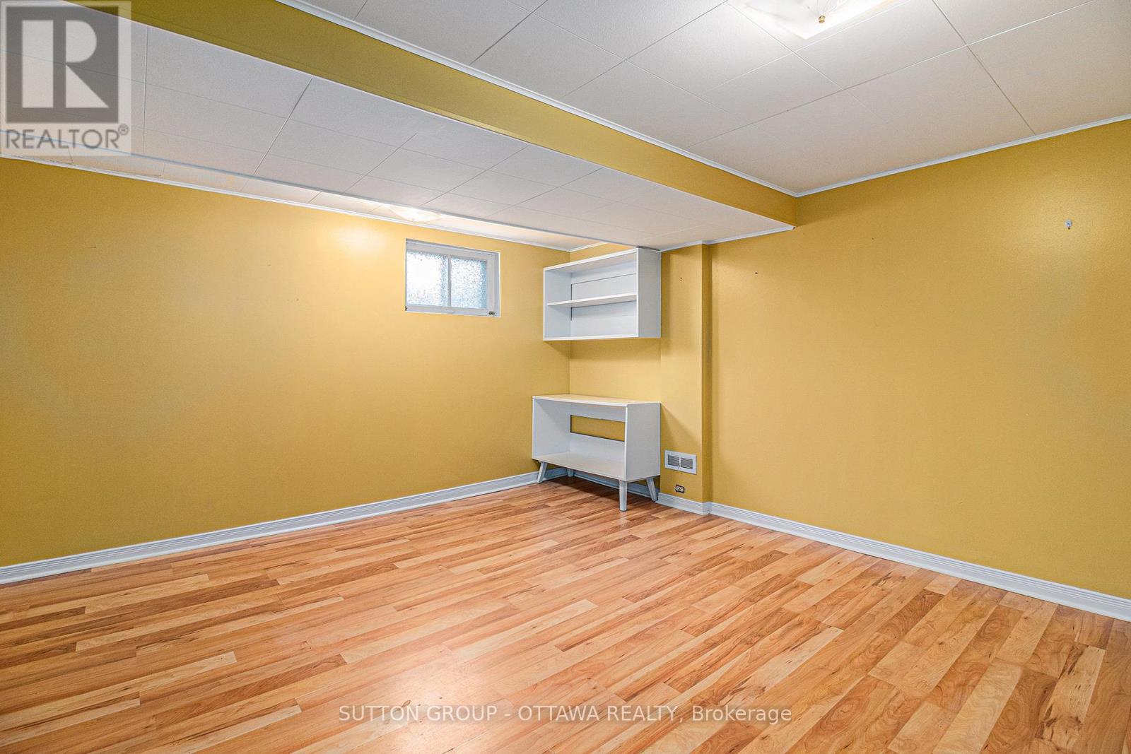 












1341 RAVEN AVENUE

,
Ottawa,




Ontario
K1Z7Y3

