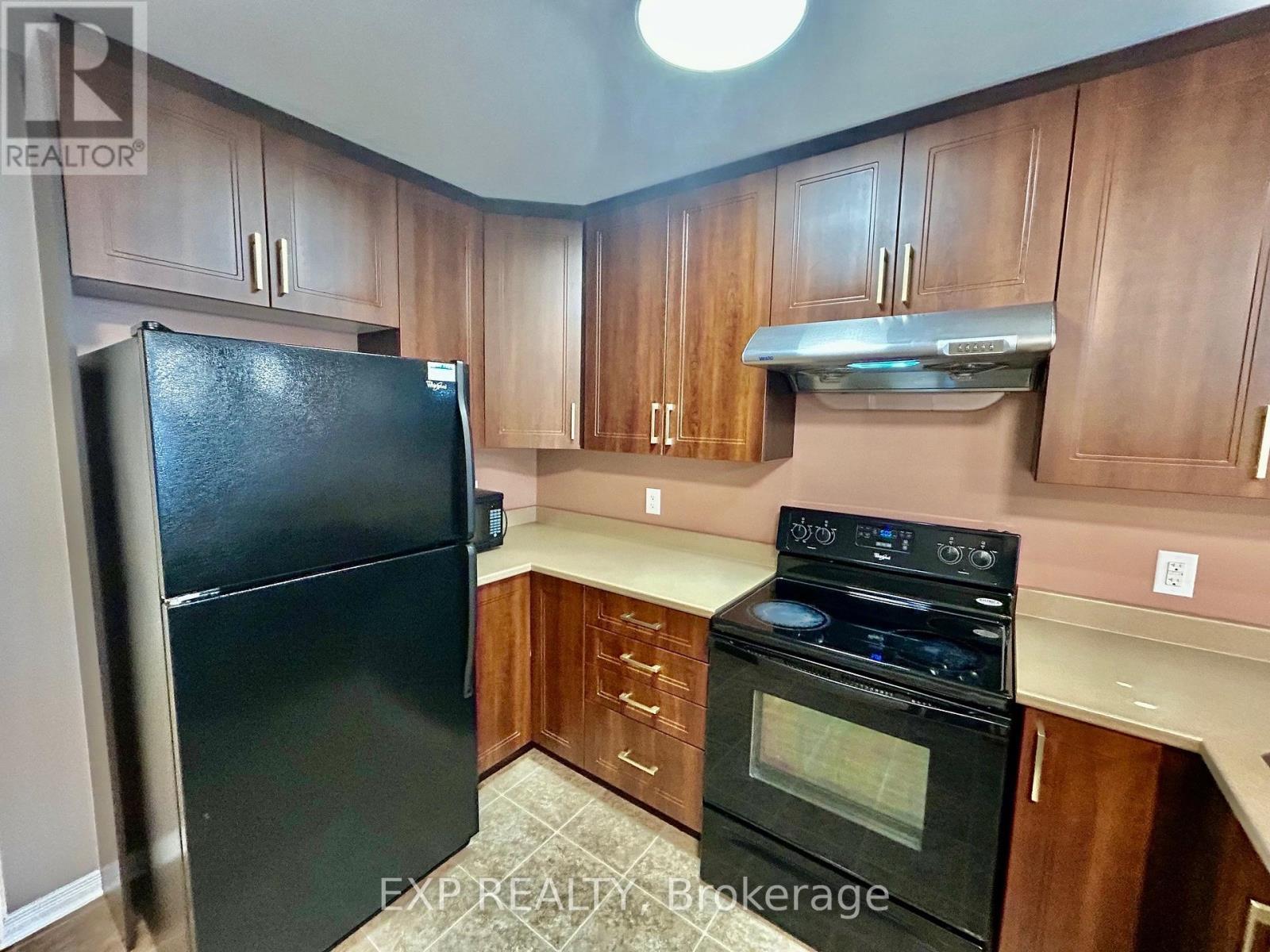 












208 SHANLY PRIVATE

,
Ottawa,




Ontario
K2J5X6

