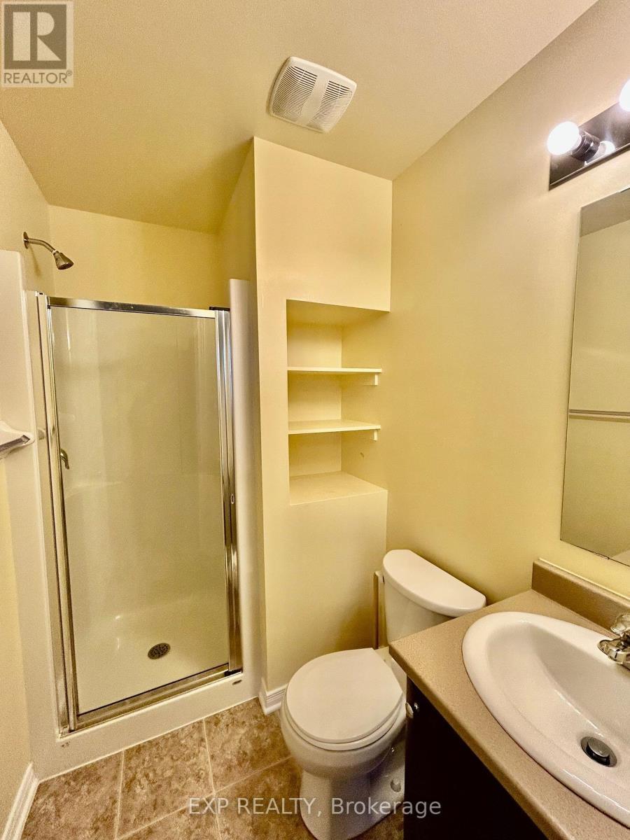 












208 SHANLY PRIVATE

,
Ottawa,




Ontario
K2J5X6

