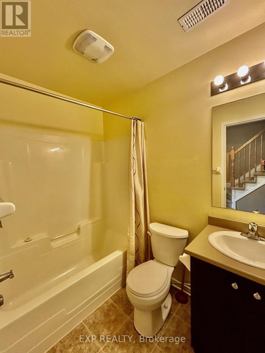 












208 SHANLY PRIVATE

,
Ottawa,




Ontario
K2J5X6

