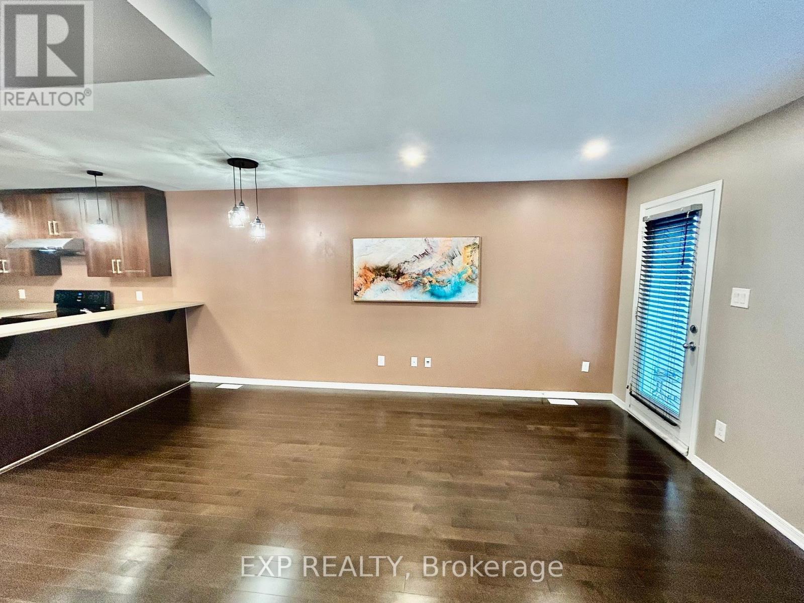 












208 SHANLY PRIVATE

,
Ottawa,




Ontario
K2J5X6

