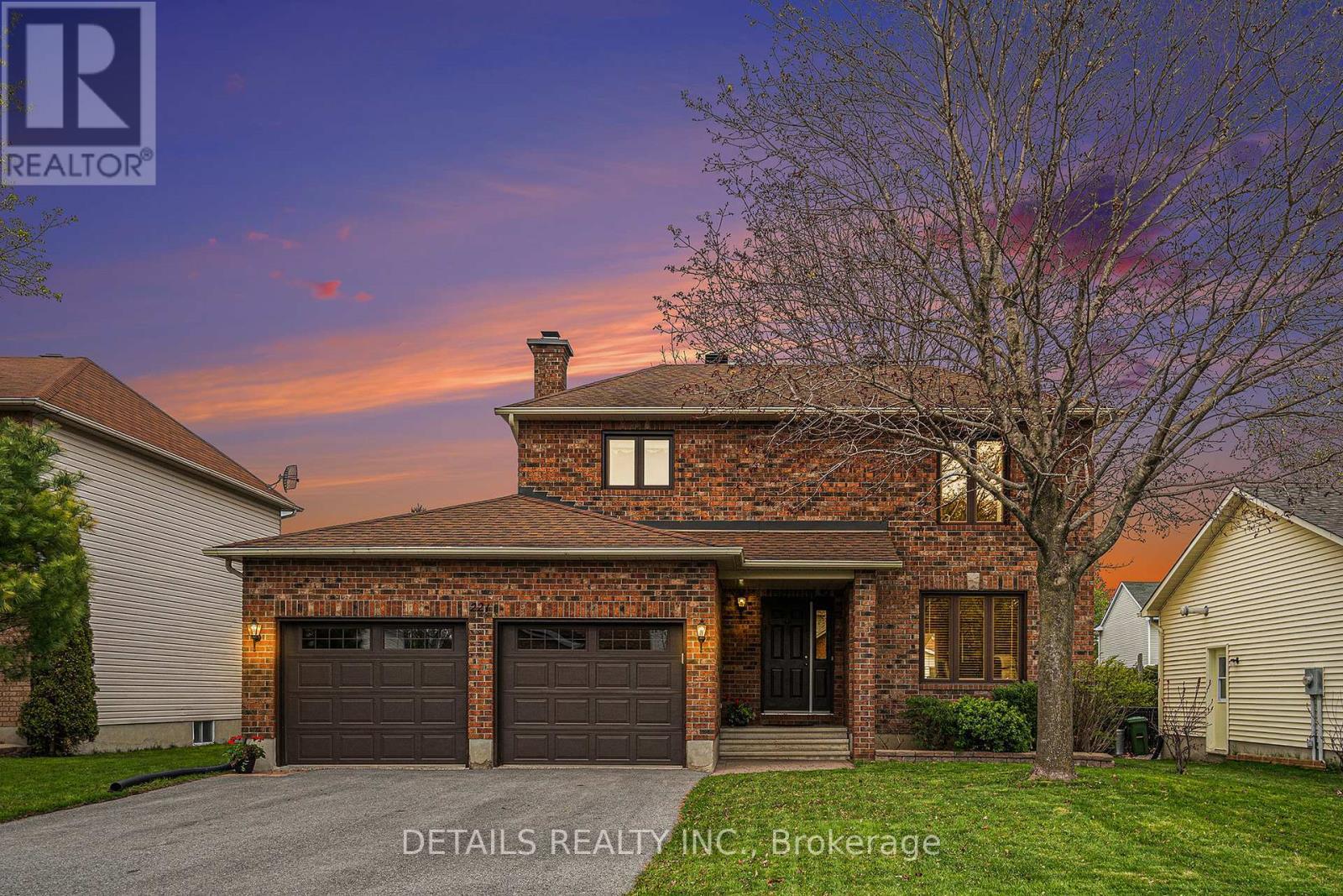 












221 MACDOUGALL STREET

,
Russell,




Ontario
K4R1A5

