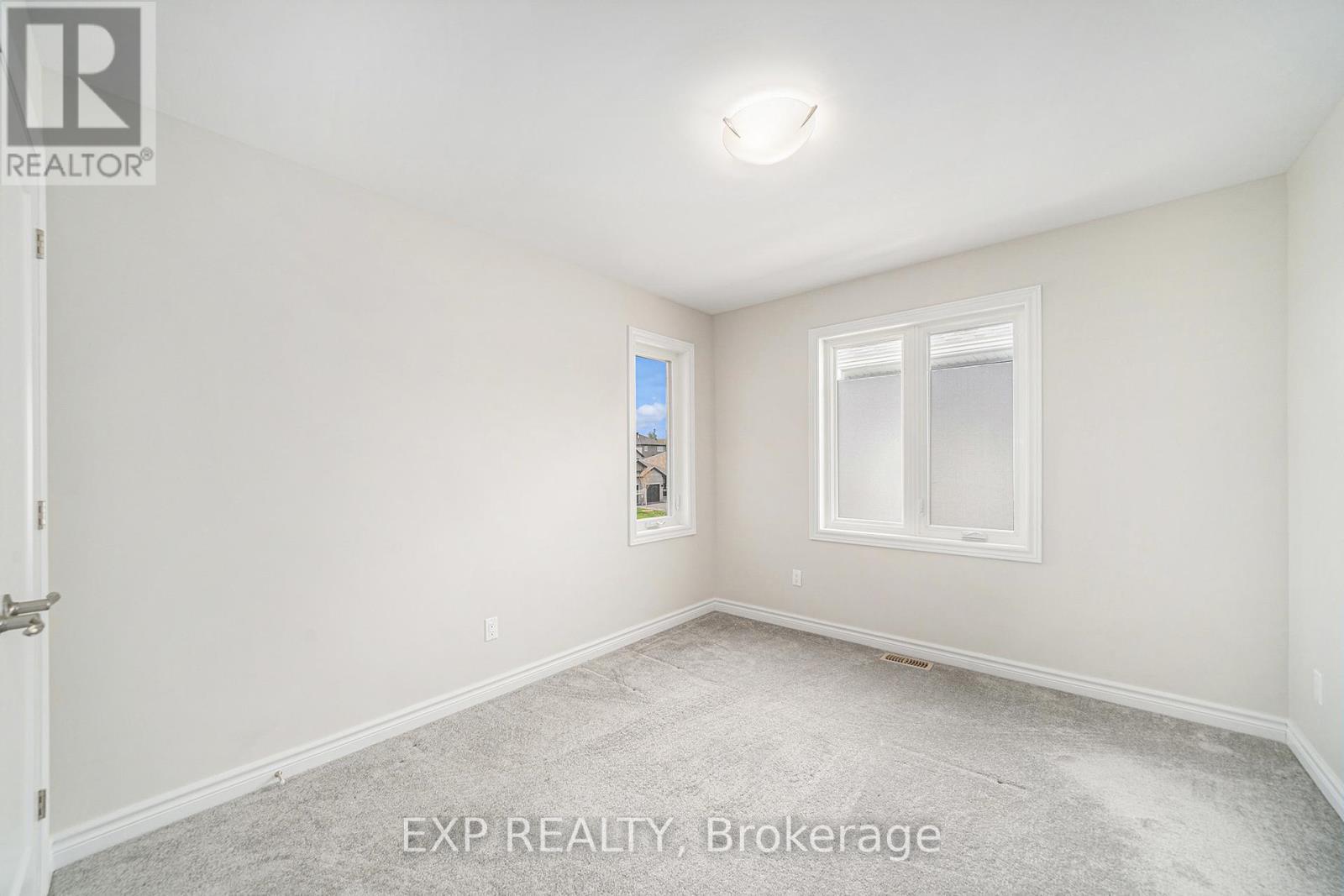 












125 SEABERT DRIVE

,
Arnprior,




Ontario
K7S0H9

