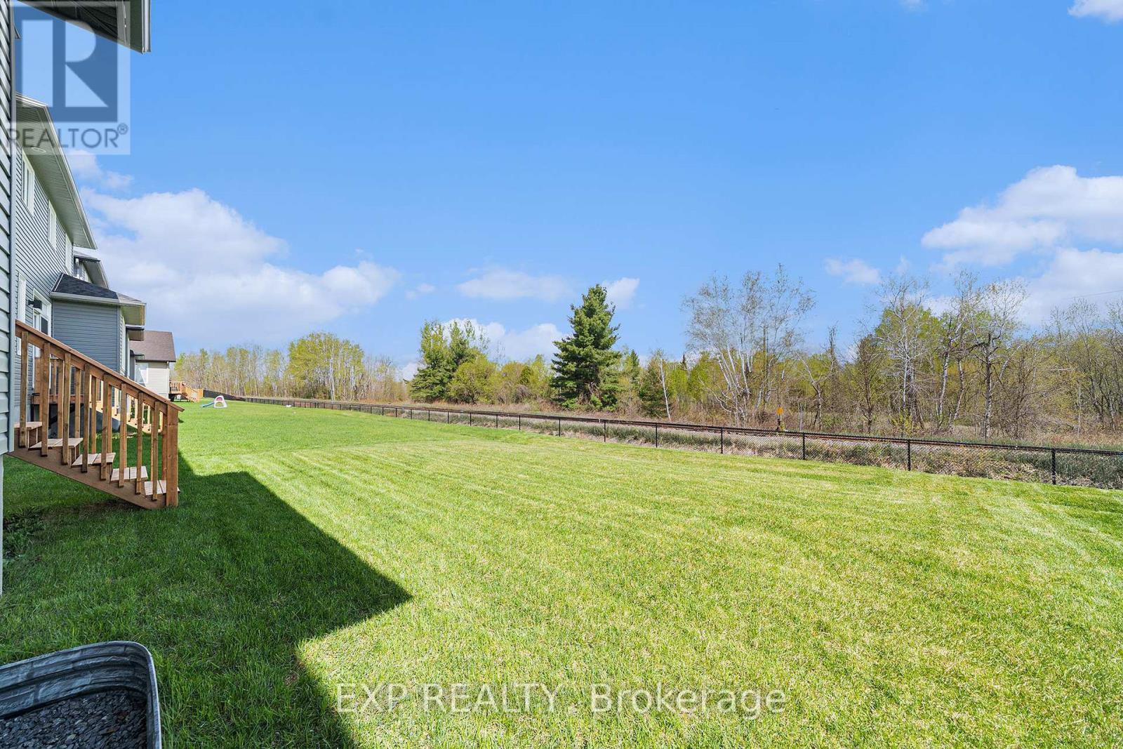 












125 SEABERT DRIVE

,
Arnprior,




Ontario
K7S0H9

