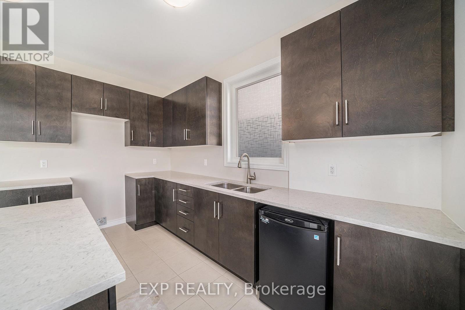 












125 SEABERT DRIVE

,
Arnprior,




Ontario
K7S0H9

