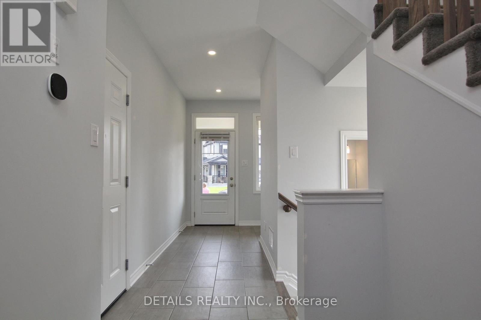 












116 UNITY PLACE

,
Ottawa,




Ontario
K2S2Y8

