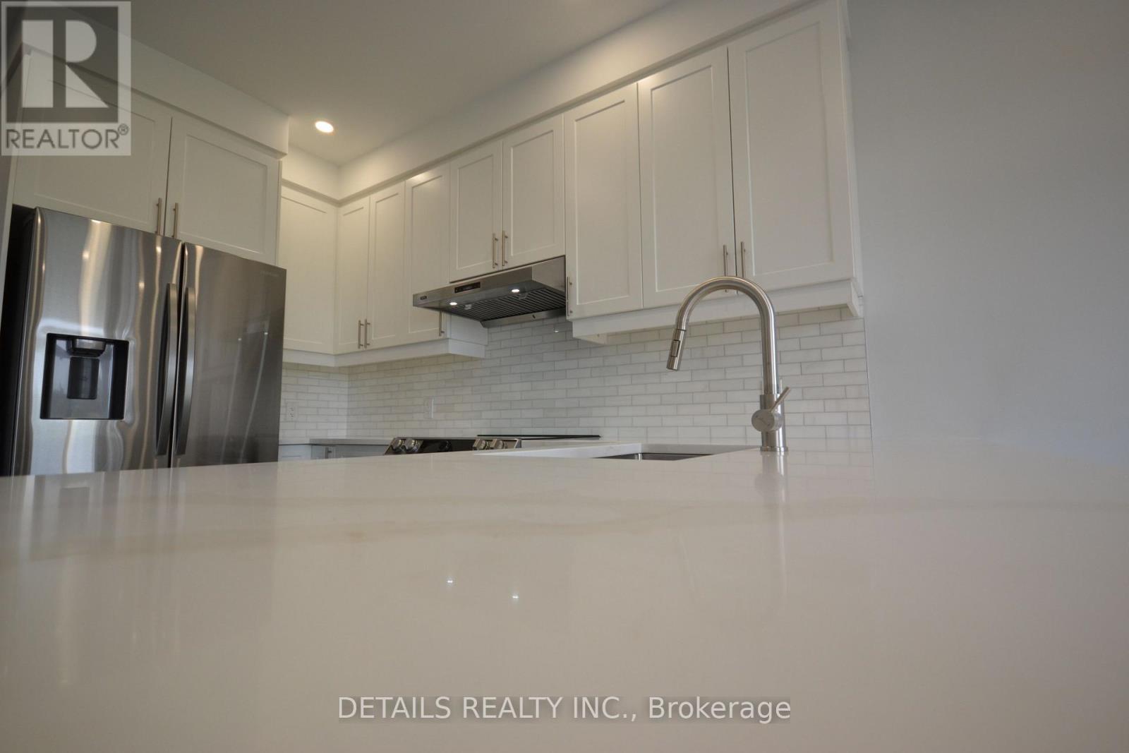 












116 UNITY PLACE

,
Ottawa,




Ontario
K2S2Y8

