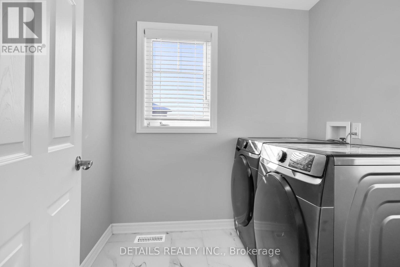 












116 UNITY PLACE

,
Ottawa,




Ontario
K2S2Y8

