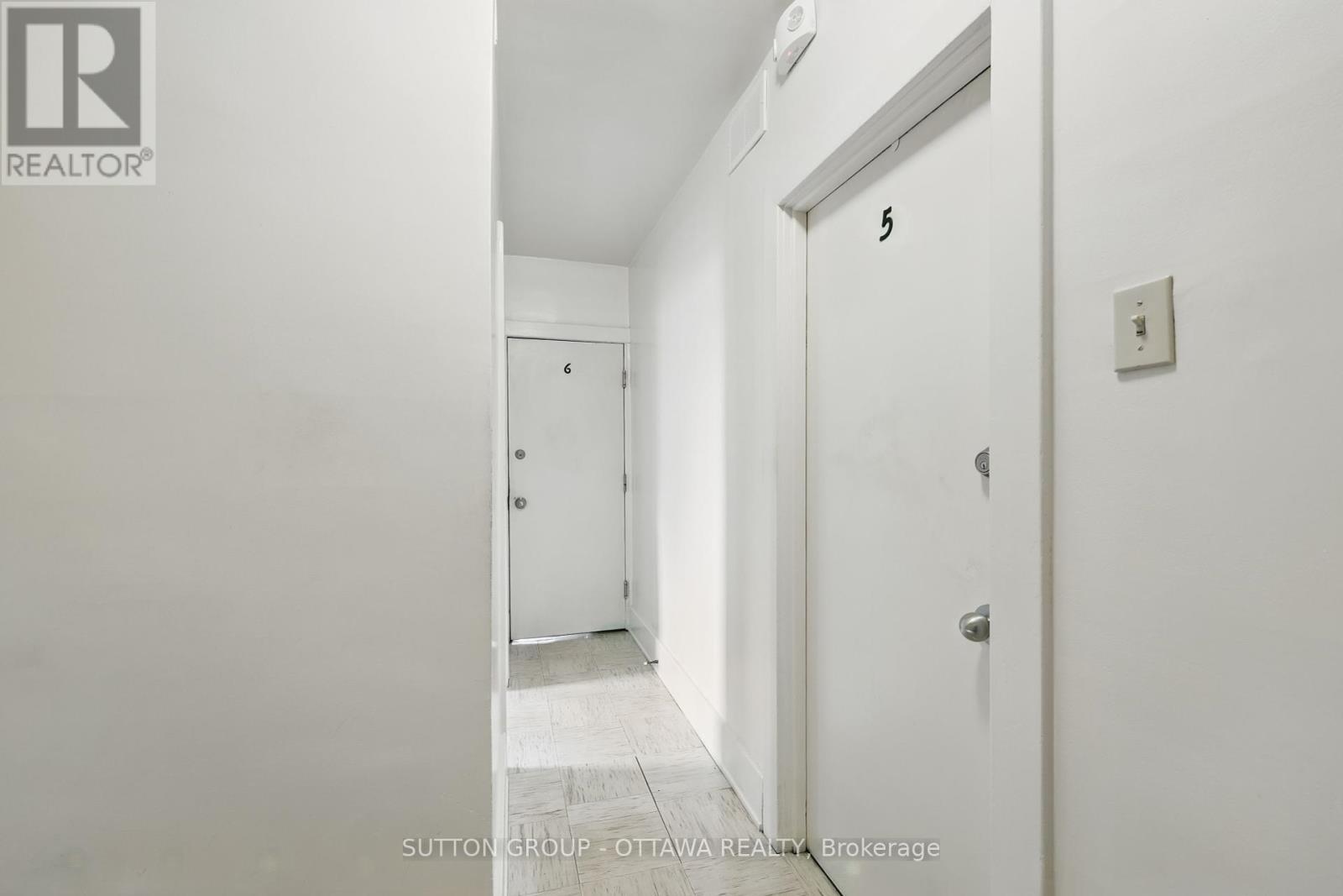 












265 PARKDALE AVENUE

,
Ottawa,




Ontario
K1Y1G1

