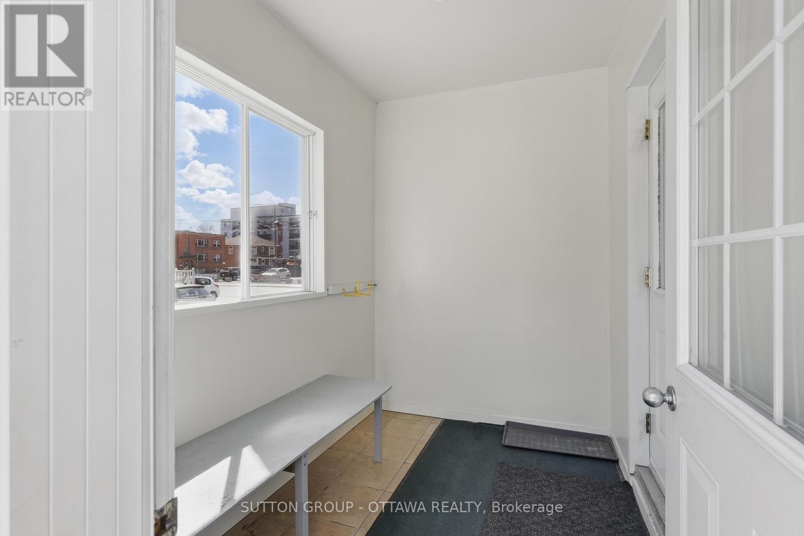 












265 PARKDALE AVENUE

,
Ottawa,




Ontario
K1Y1G1

