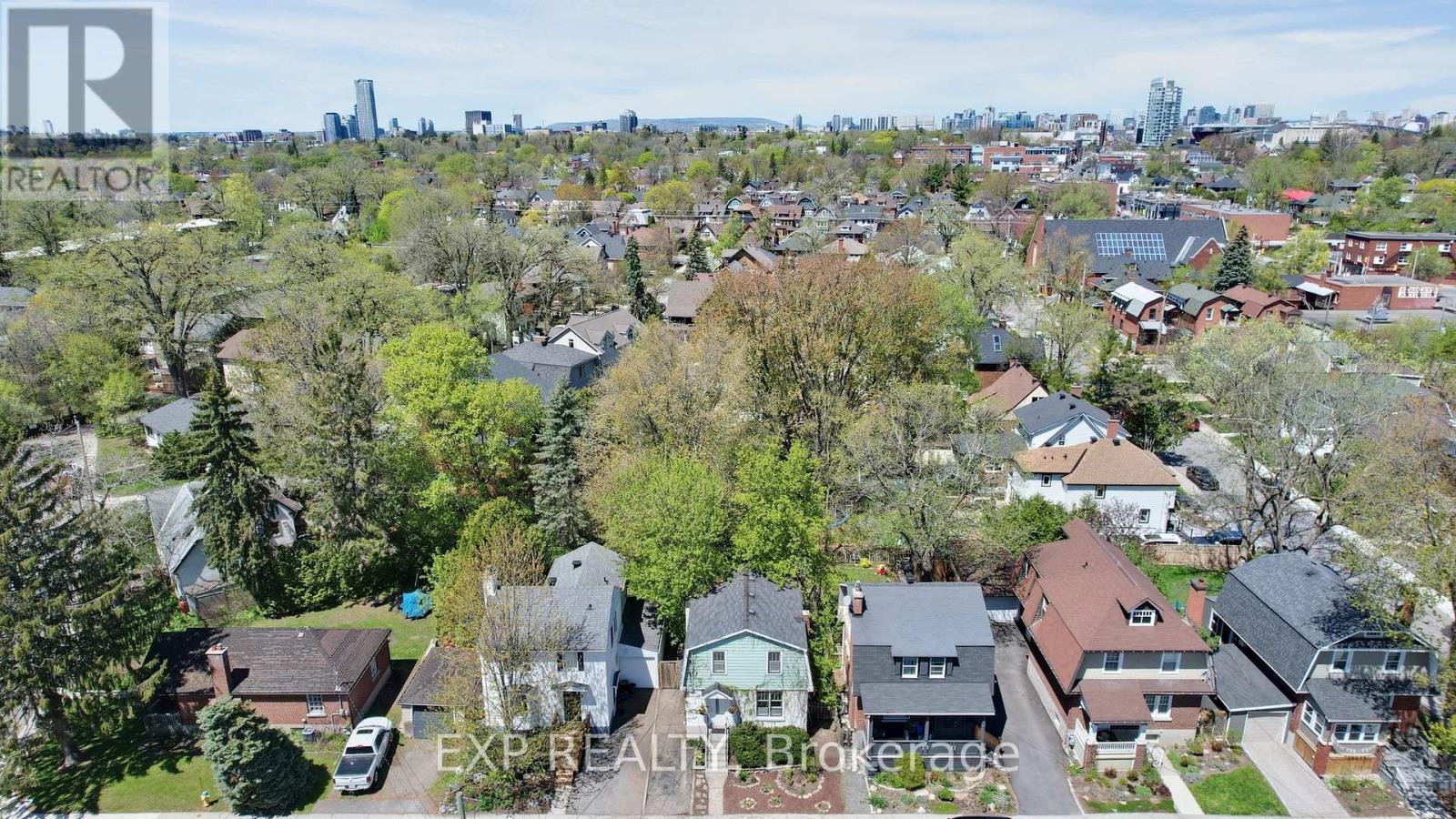 












7 RALEIGH STREET

,
Ottawa,




Ontario
K1S3C3

