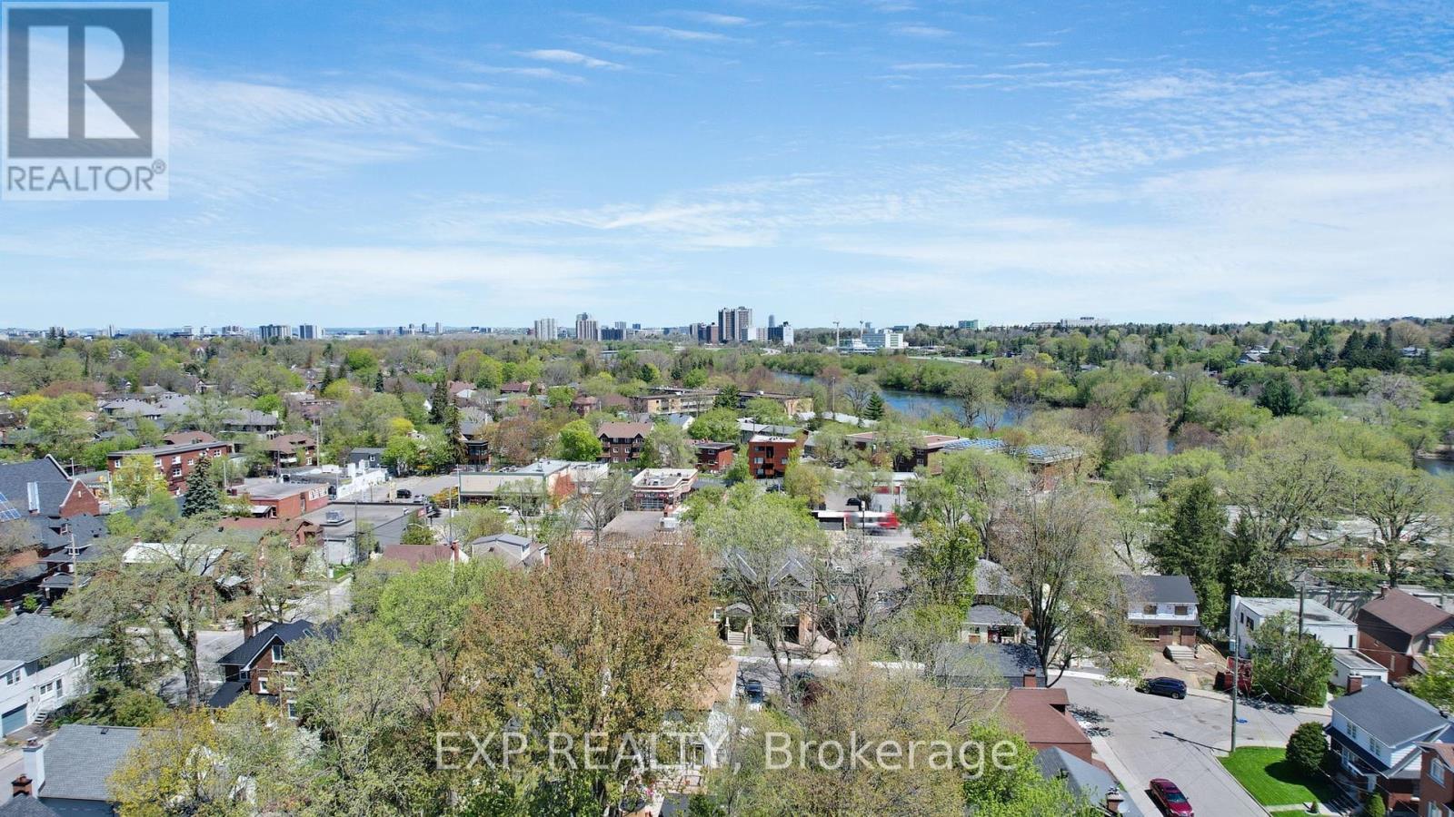 












7 RALEIGH STREET

,
Ottawa,




Ontario
K1S3C3

