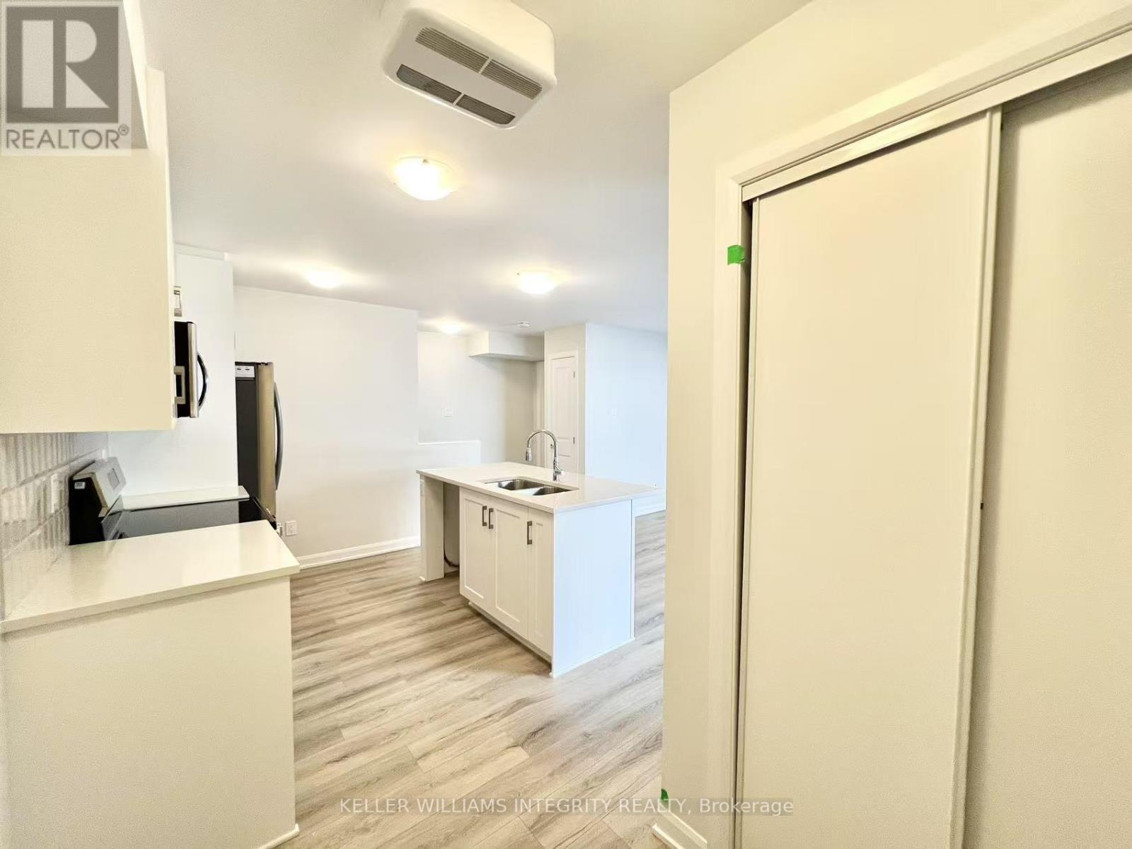 












1407 CREEKWAY PRIVATE

,
Ottawa,




Ontario
K2T0T1

