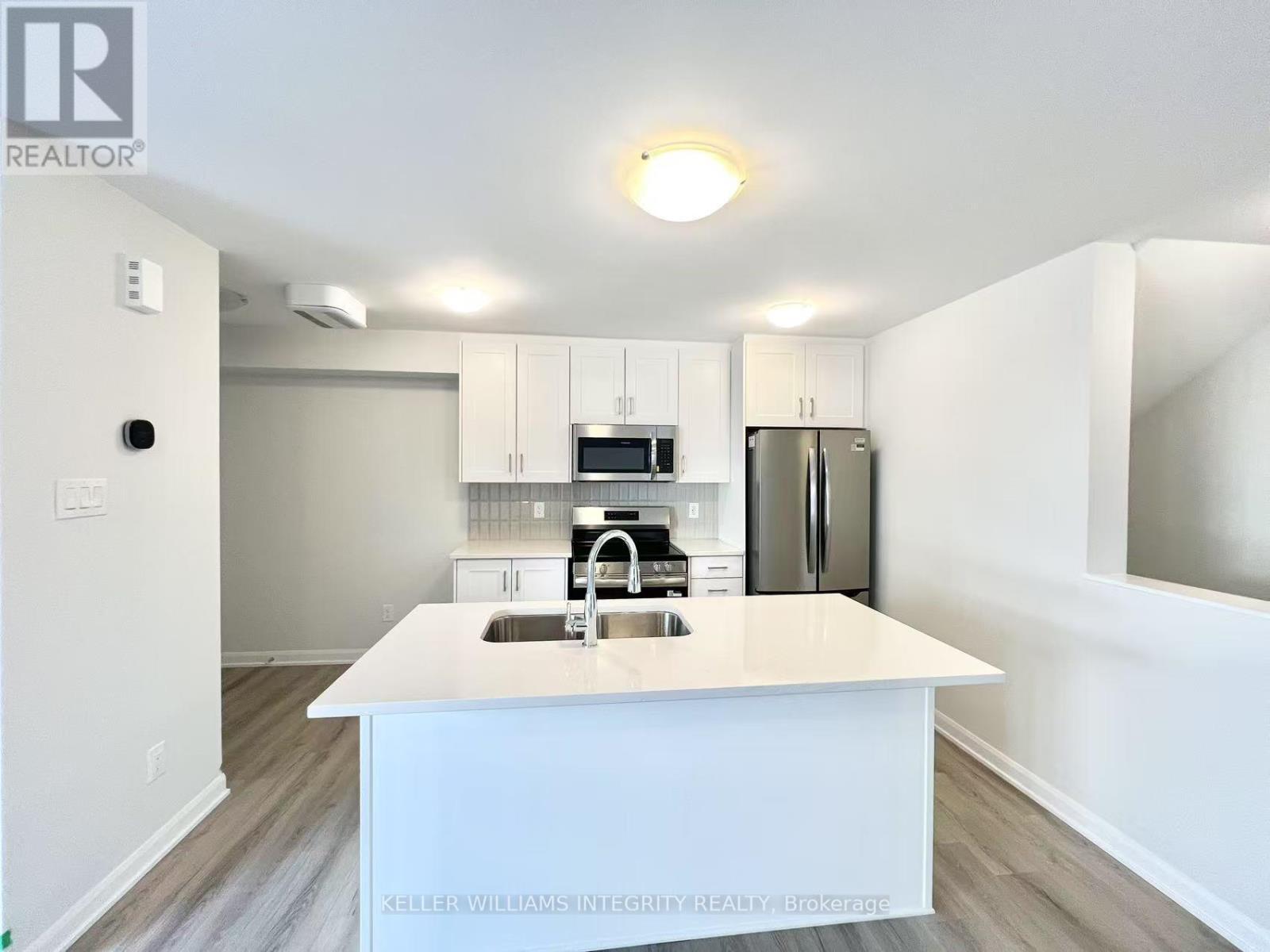 












1407 CREEKWAY PRIVATE

,
Ottawa,




Ontario
K2T0T1

