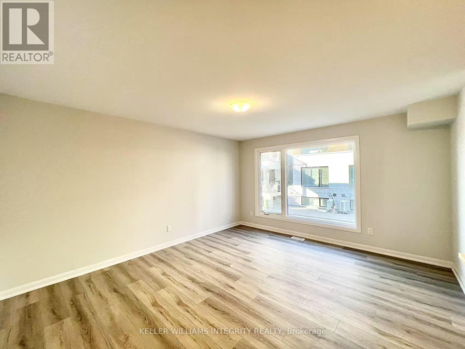 












1407 CREEKWAY PRIVATE

,
Ottawa,




Ontario
K2T0T1

