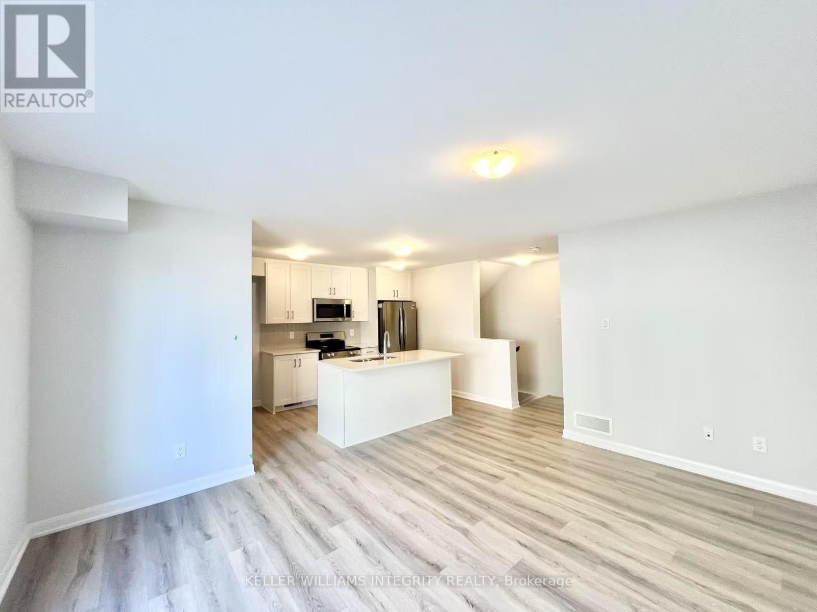 












1407 CREEKWAY PRIVATE

,
Ottawa,




Ontario
K2T0T1

