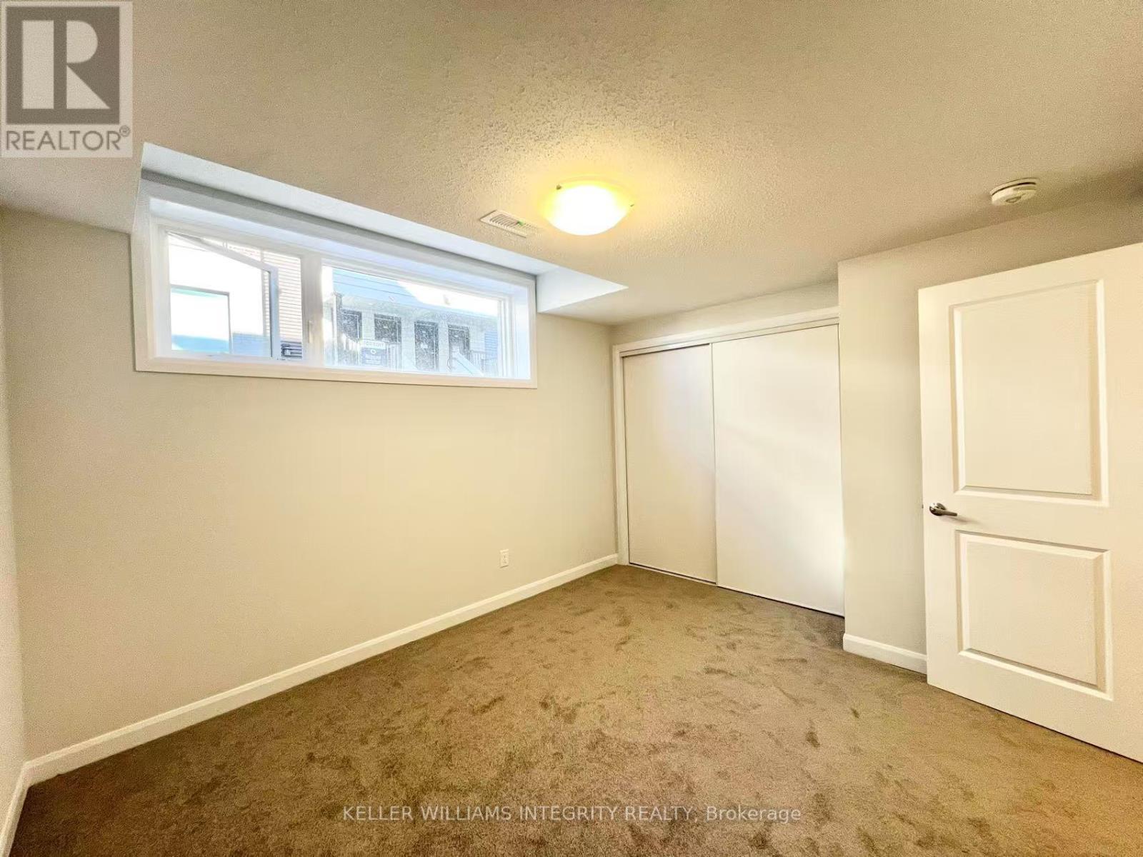 












1407 CREEKWAY PRIVATE

,
Ottawa,




Ontario
K2T0T1

