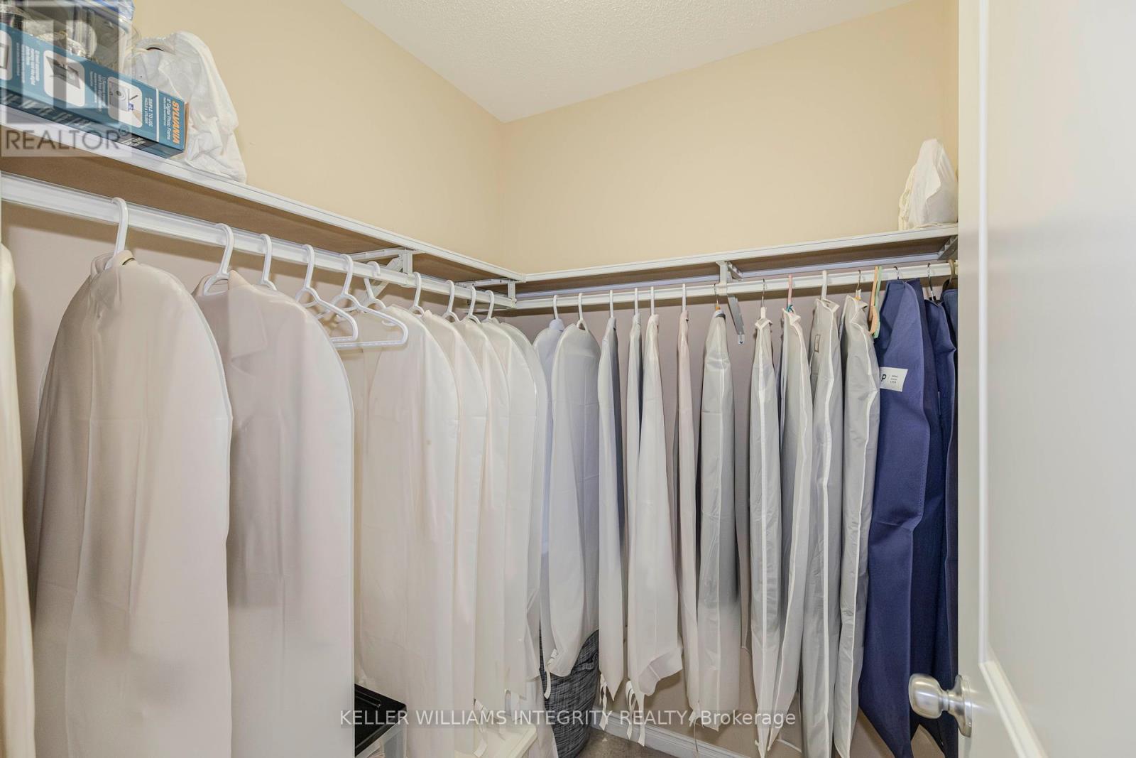 












905 CALDERMILL PRIVATE

,
Ottawa,




Ontario
K2J0Z8

