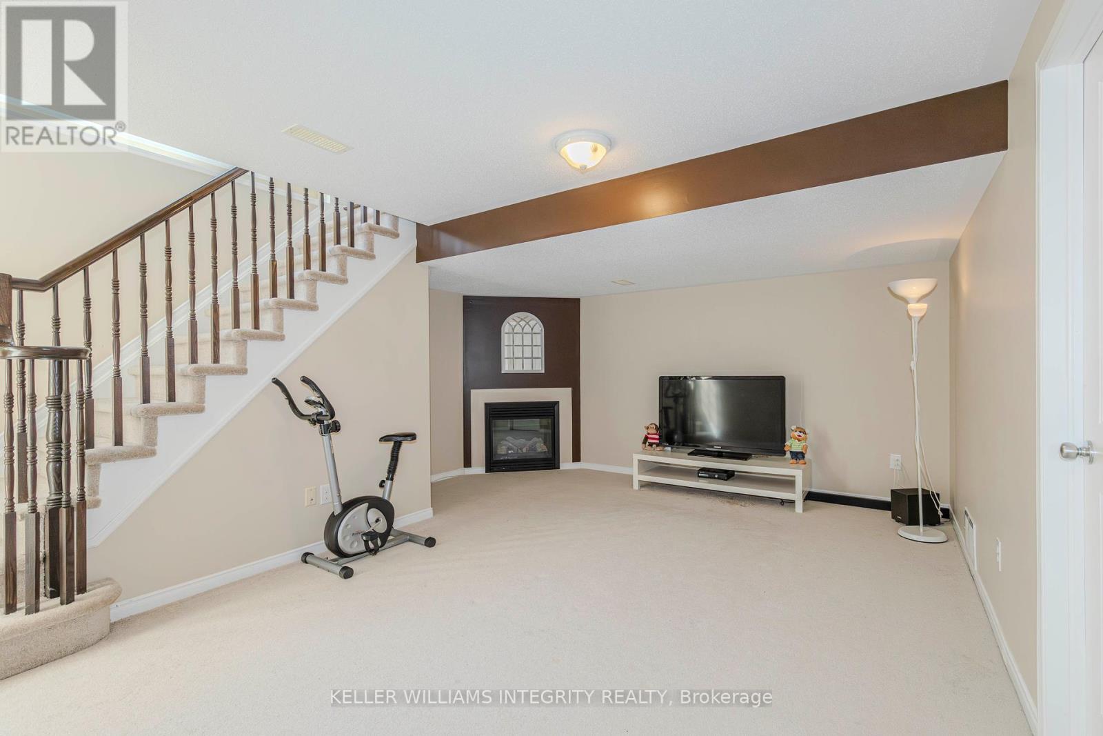 












905 CALDERMILL PRIVATE

,
Ottawa,




Ontario
K2J0Z8

