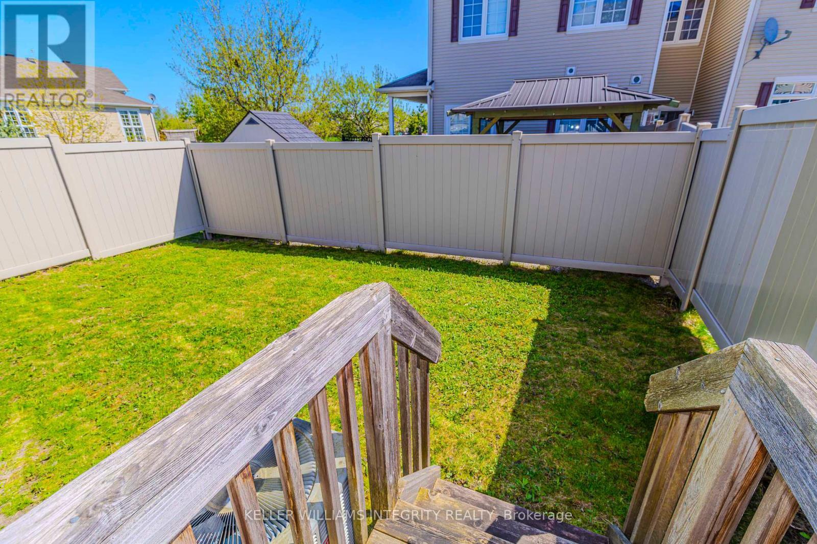 












905 CALDERMILL PRIVATE

,
Ottawa,




Ontario
K2J0Z8

