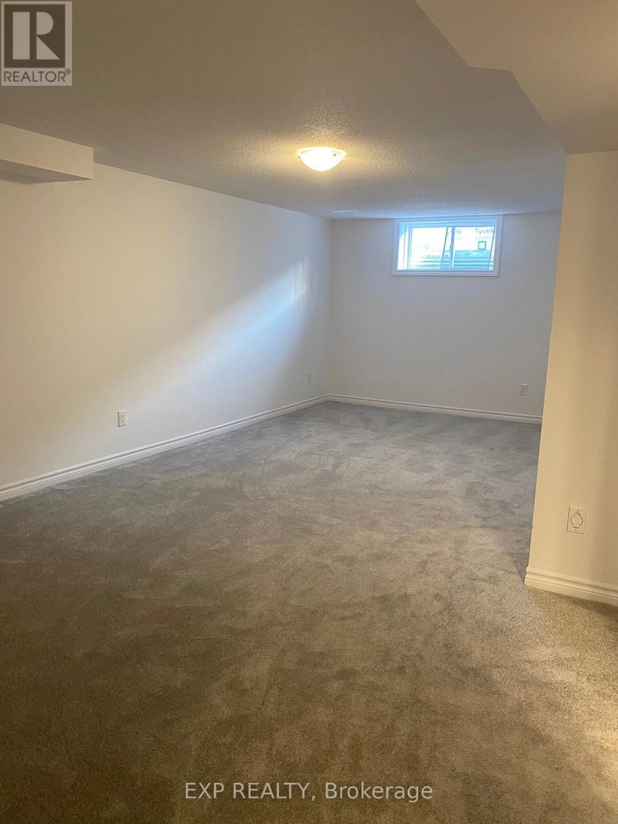 












84 RALLIDALE STREET

,
Ottawa,




Ontario
K1X0G7

