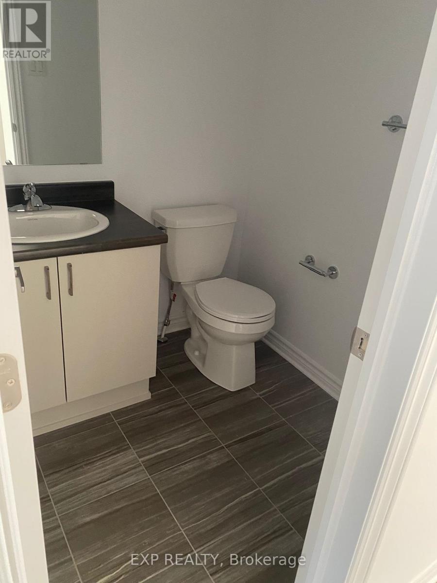 












84 RALLIDALE STREET

,
Ottawa,




Ontario
K1X0G7

