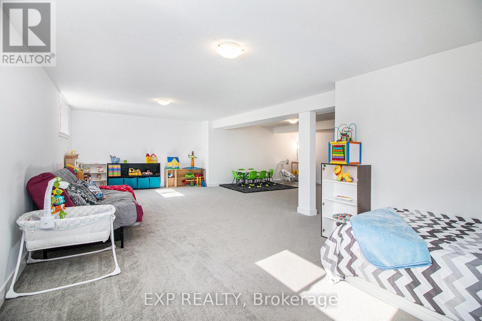 












908 EMBANKMENT STREET

,
Ottawa,




Ontario
K2S2P4

