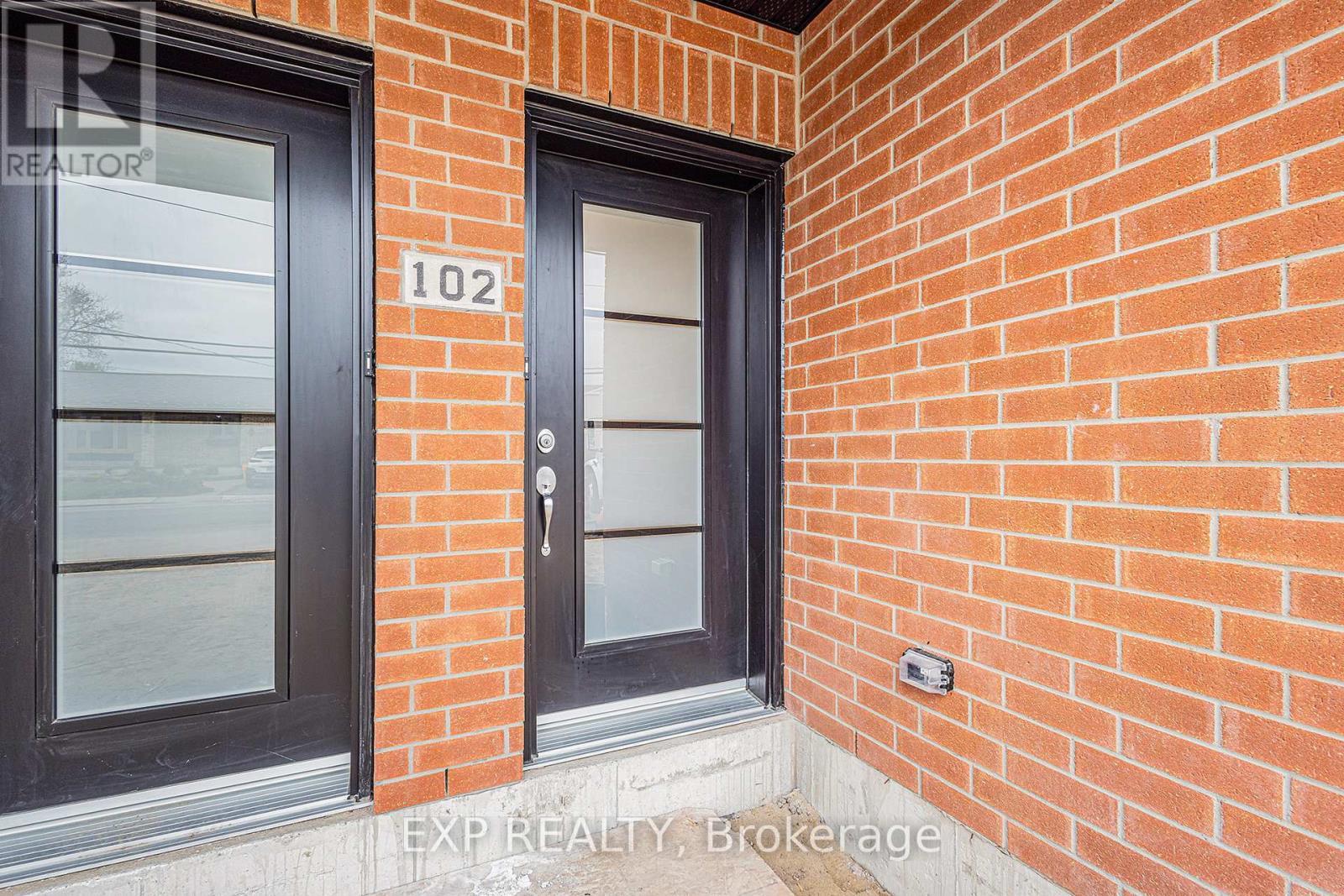 












102 - 897 LAURIER STREET

,
Clarence-Rockland,




Ontario
K4K1E3

