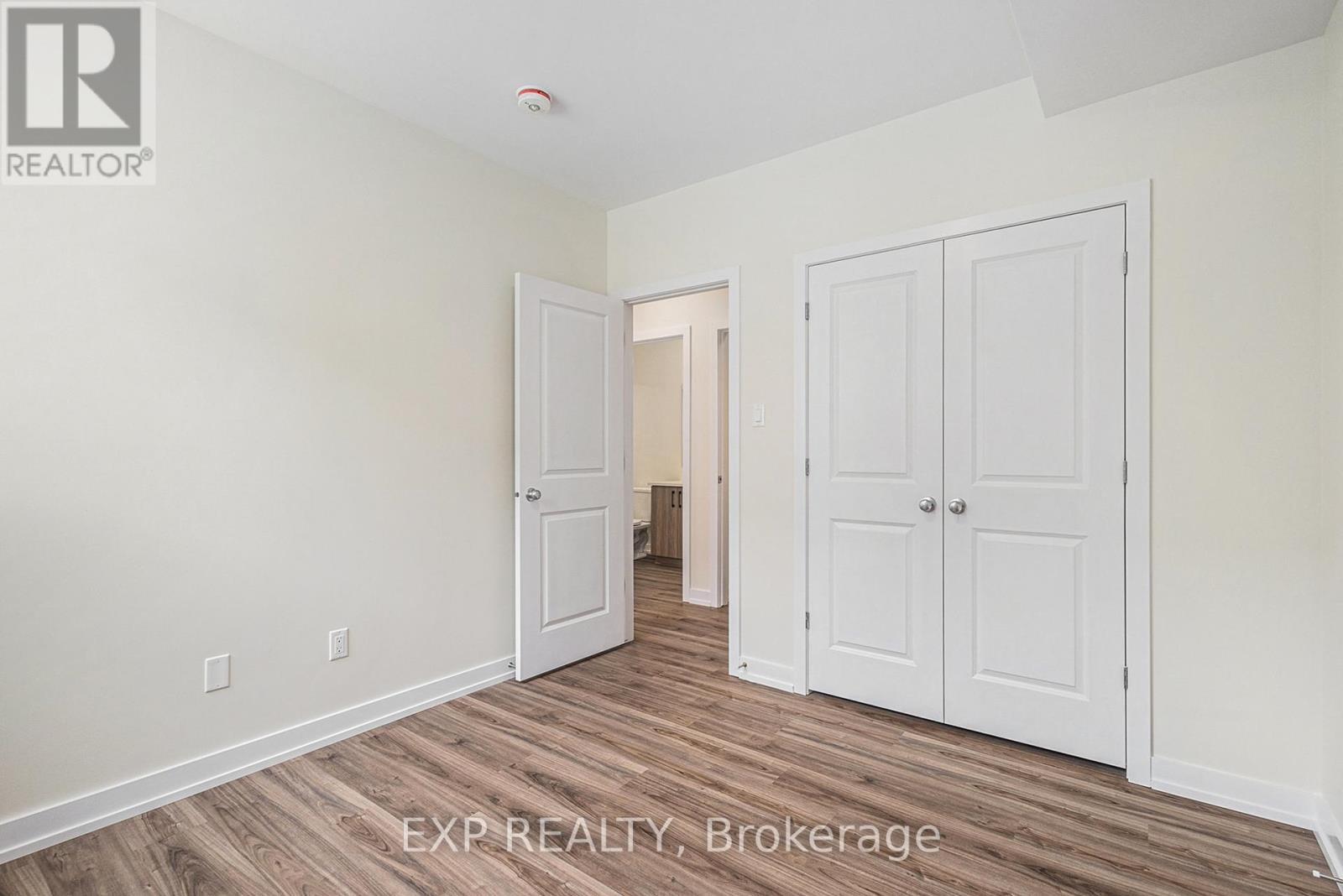 












103 - 897 LAURIER STREET

,
Clarence-Rockland,




Ontario
K4K1E3


